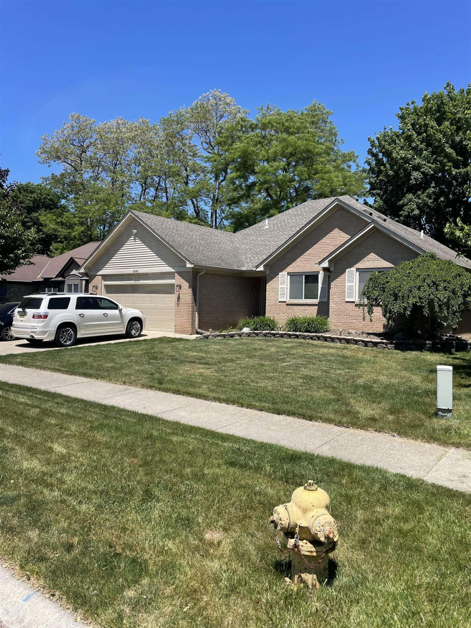 23945 Settlers Drive, Macomb, MI 48042
