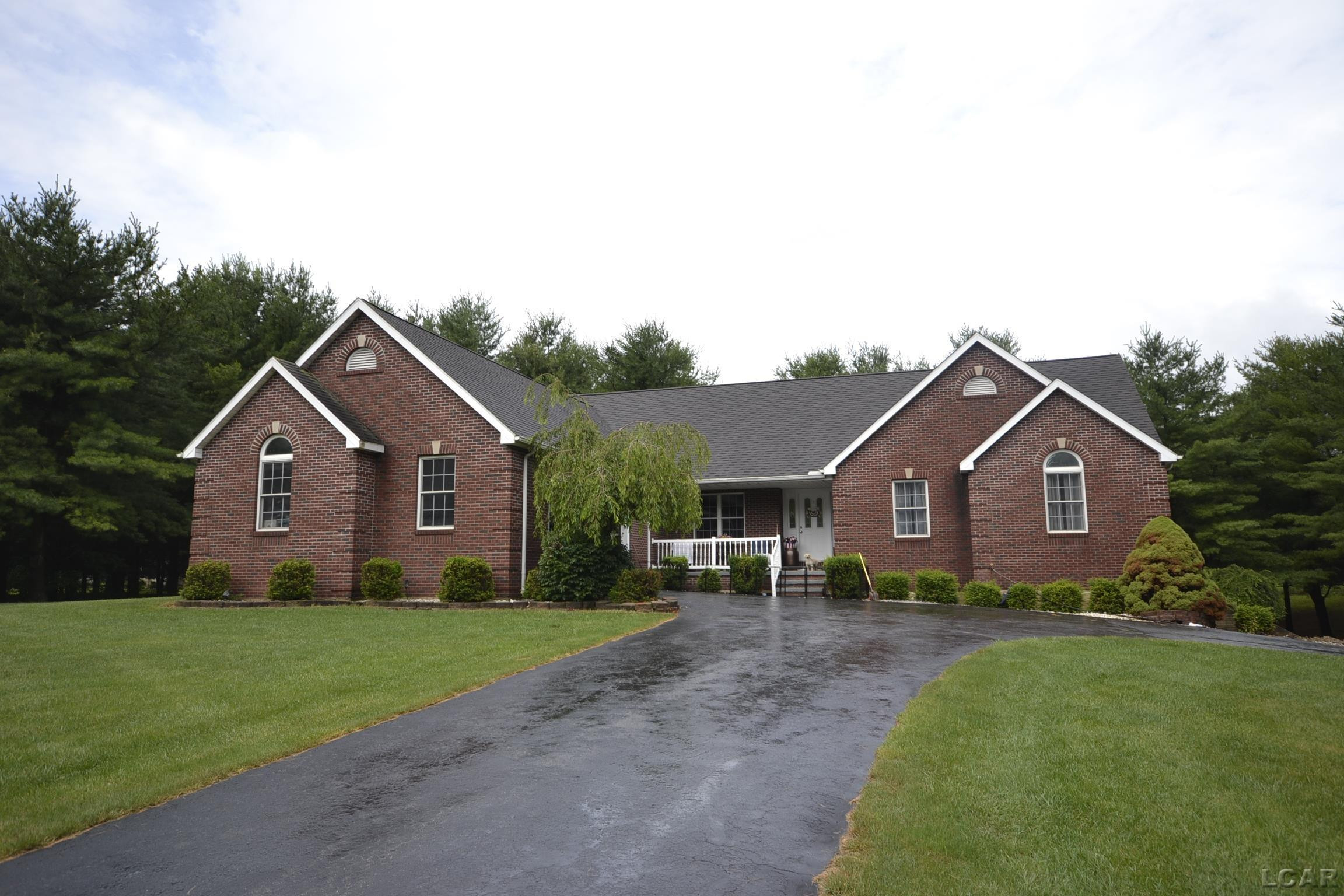 10568 Beebe Highway, Tipton, MI 49287