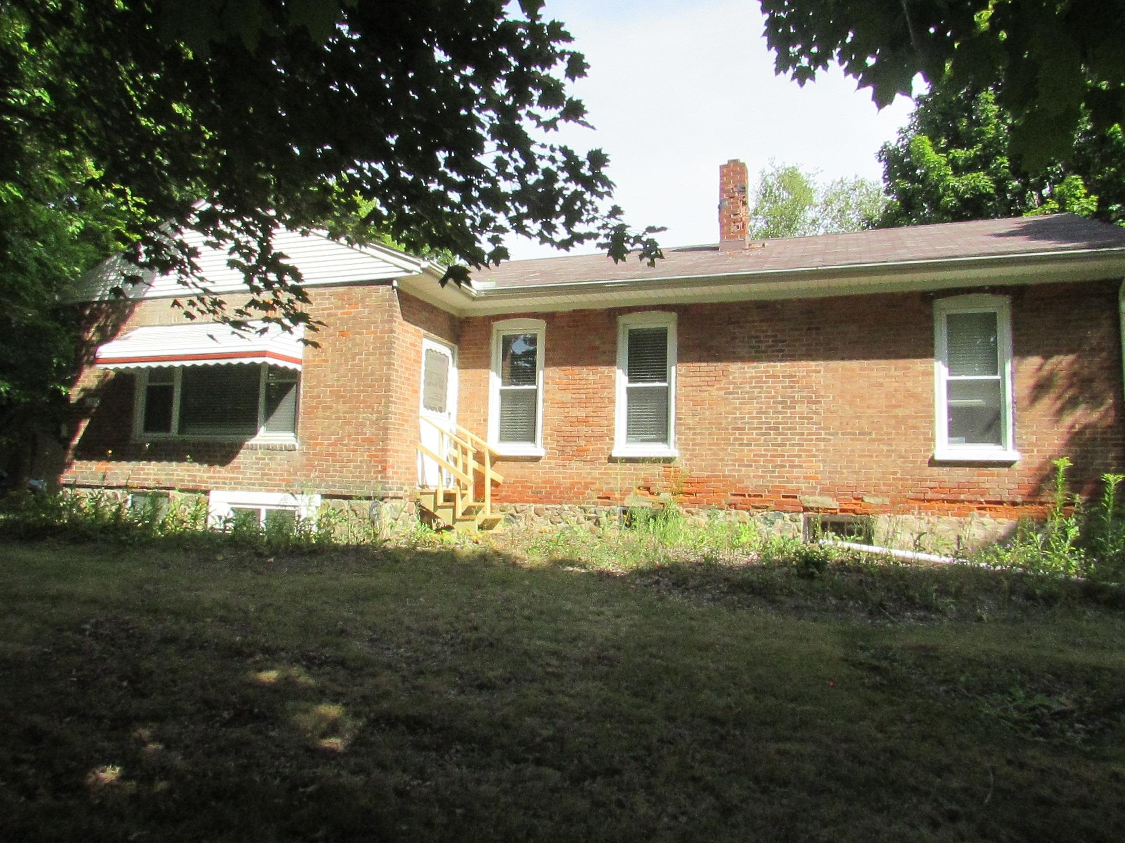 6209 E Atherton Road, Burton, MI 48519