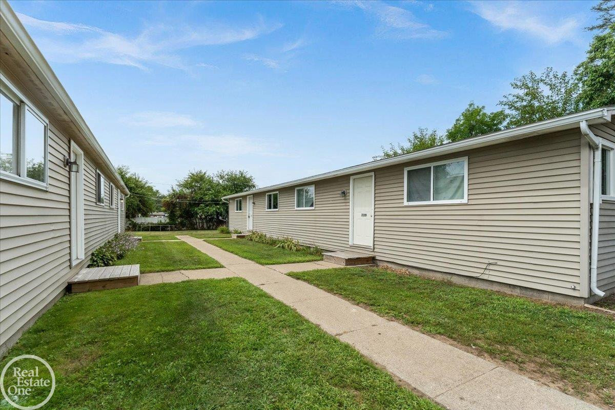 2317-2319 15th Street, Port Huron, MI 48060