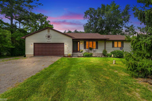 8489 N State Road, Otisville, MI 48463