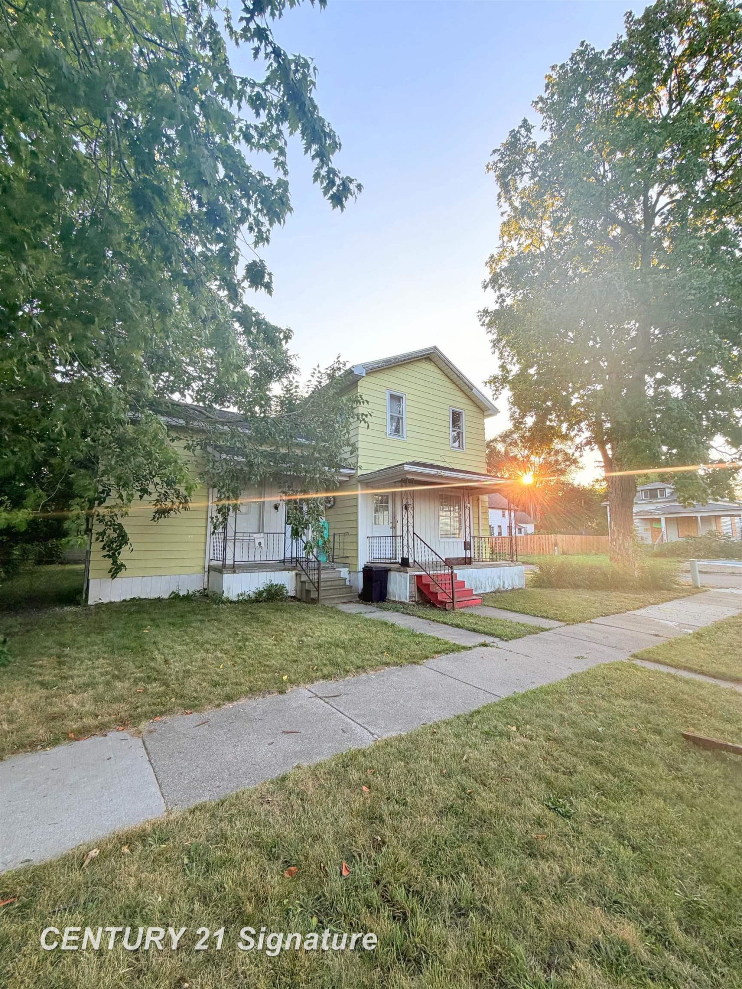 721 Lyon Street, Saginaw, MI 48602