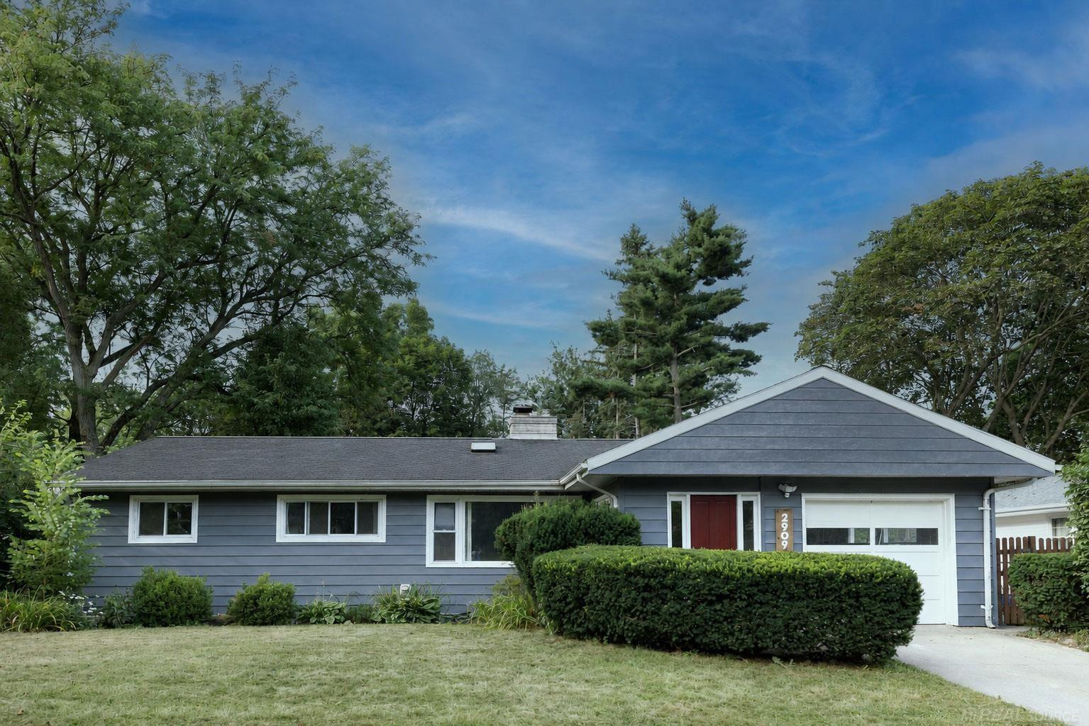 2909 Crestview Avenue, Kalamazoo, MI 49006
