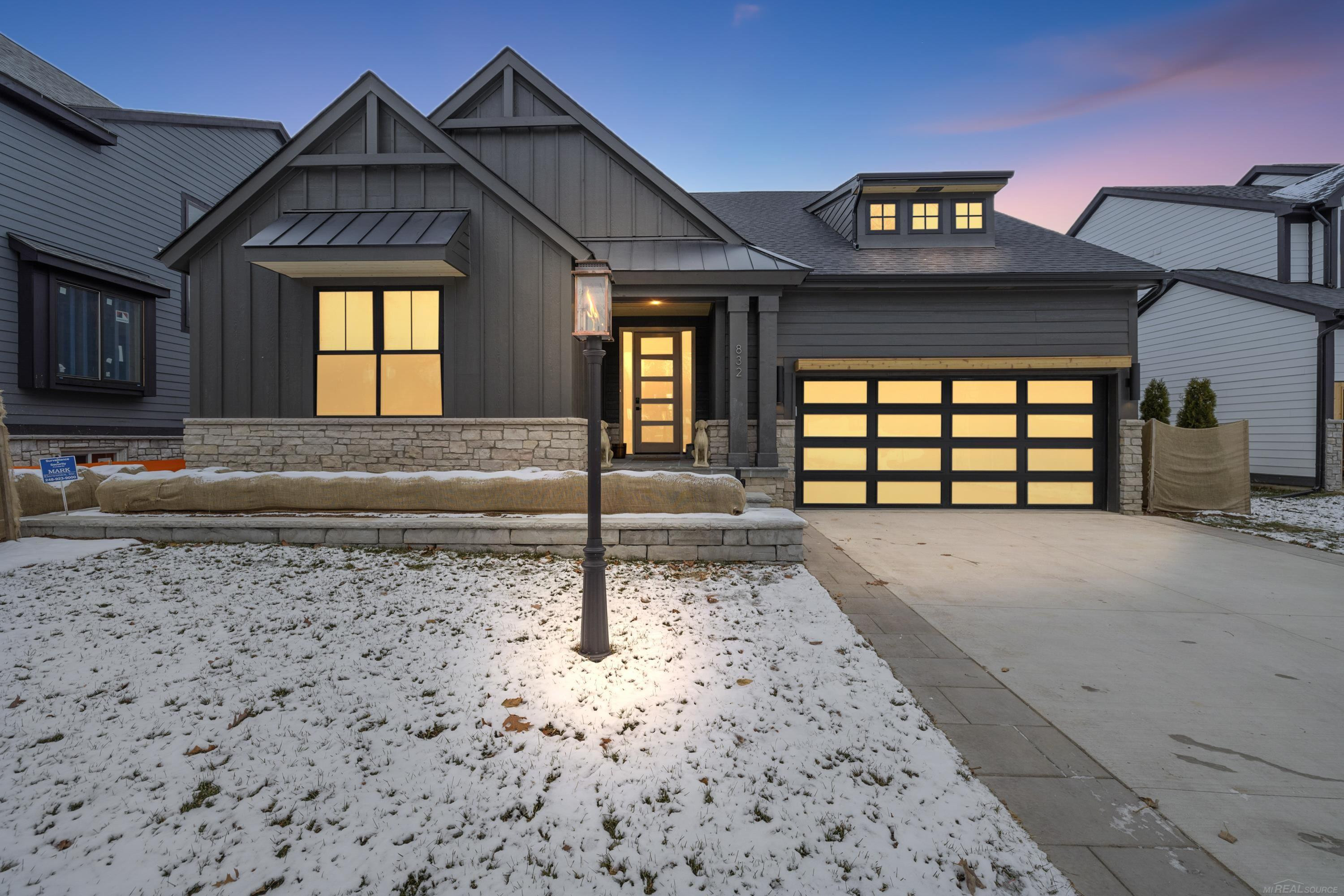 42451 Magnolia Drive, Sterling Heights, MI 48314