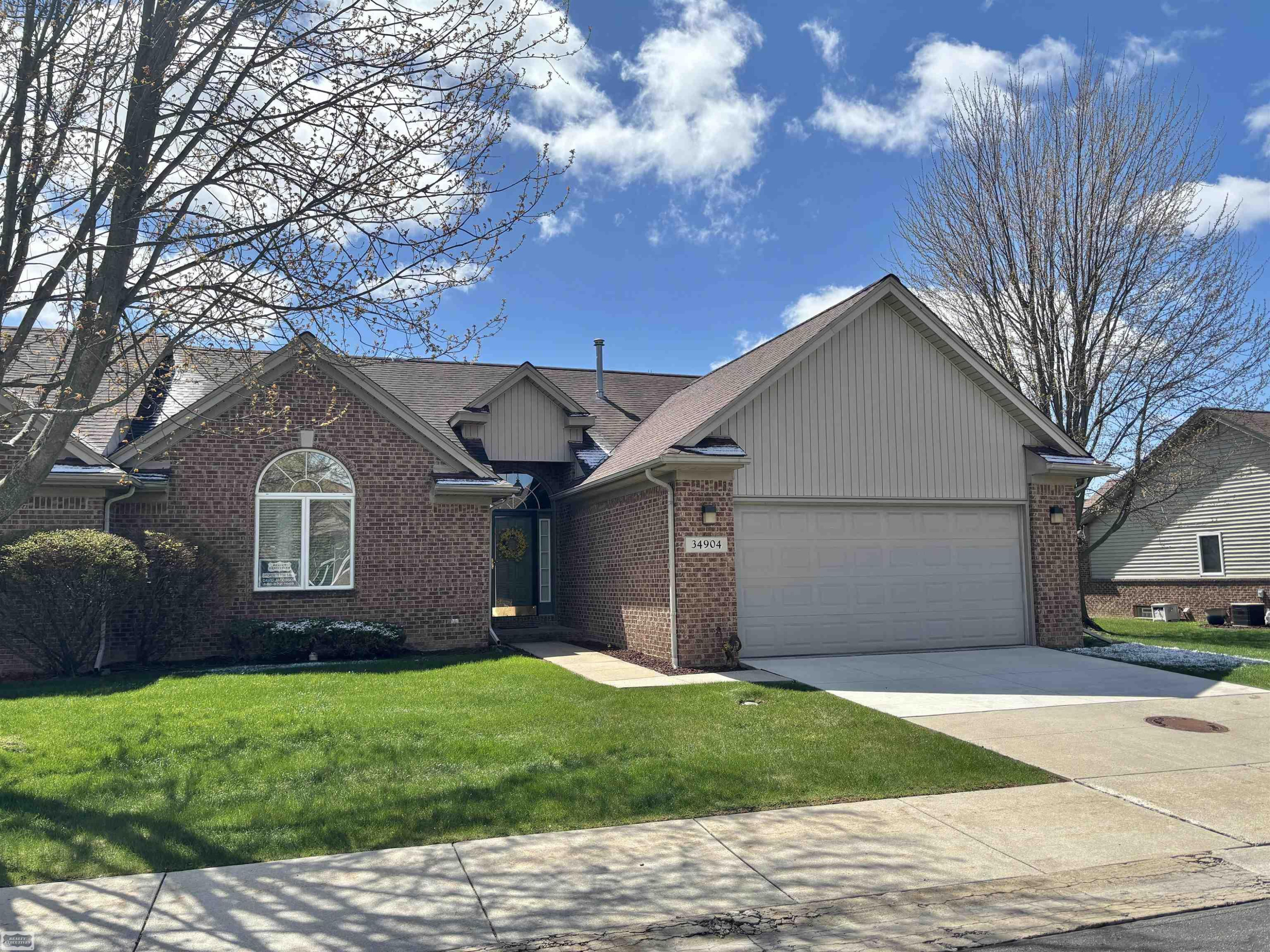 34904 Chickadee Ridge Ridge, Richmond, MI 48062