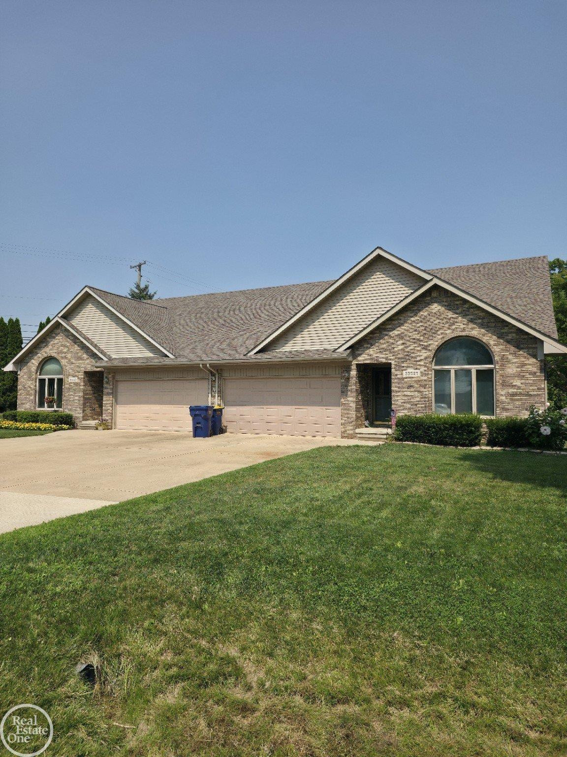 33527 Roselawn Street, New Baltimore, MI 48047