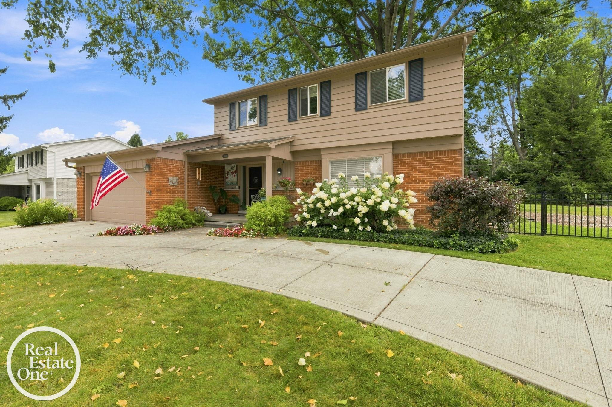 38308 Hidden Lane, Clinton Twp, MI 48036