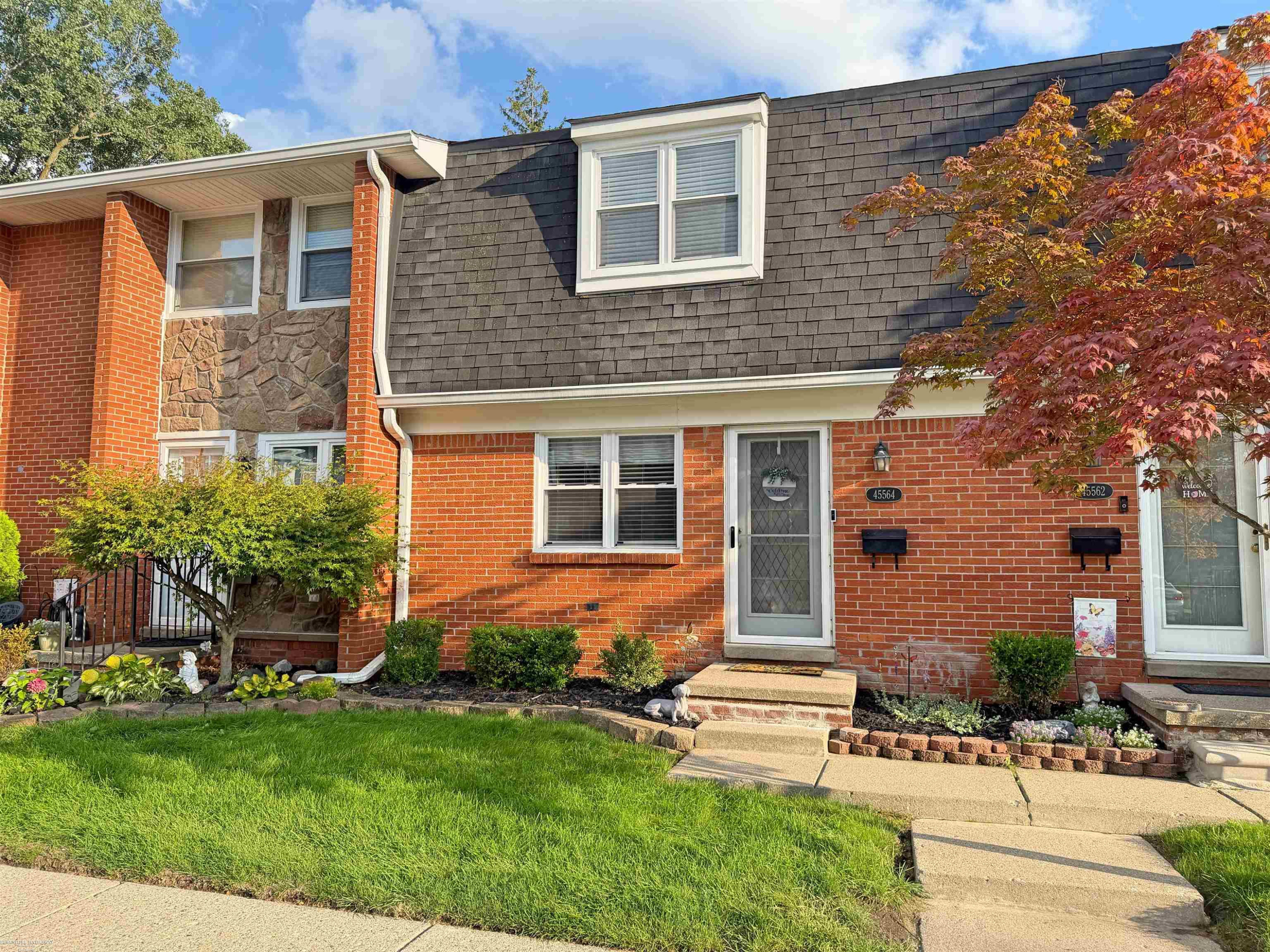45564 Birchcrest Street, Utica, MI 48317
