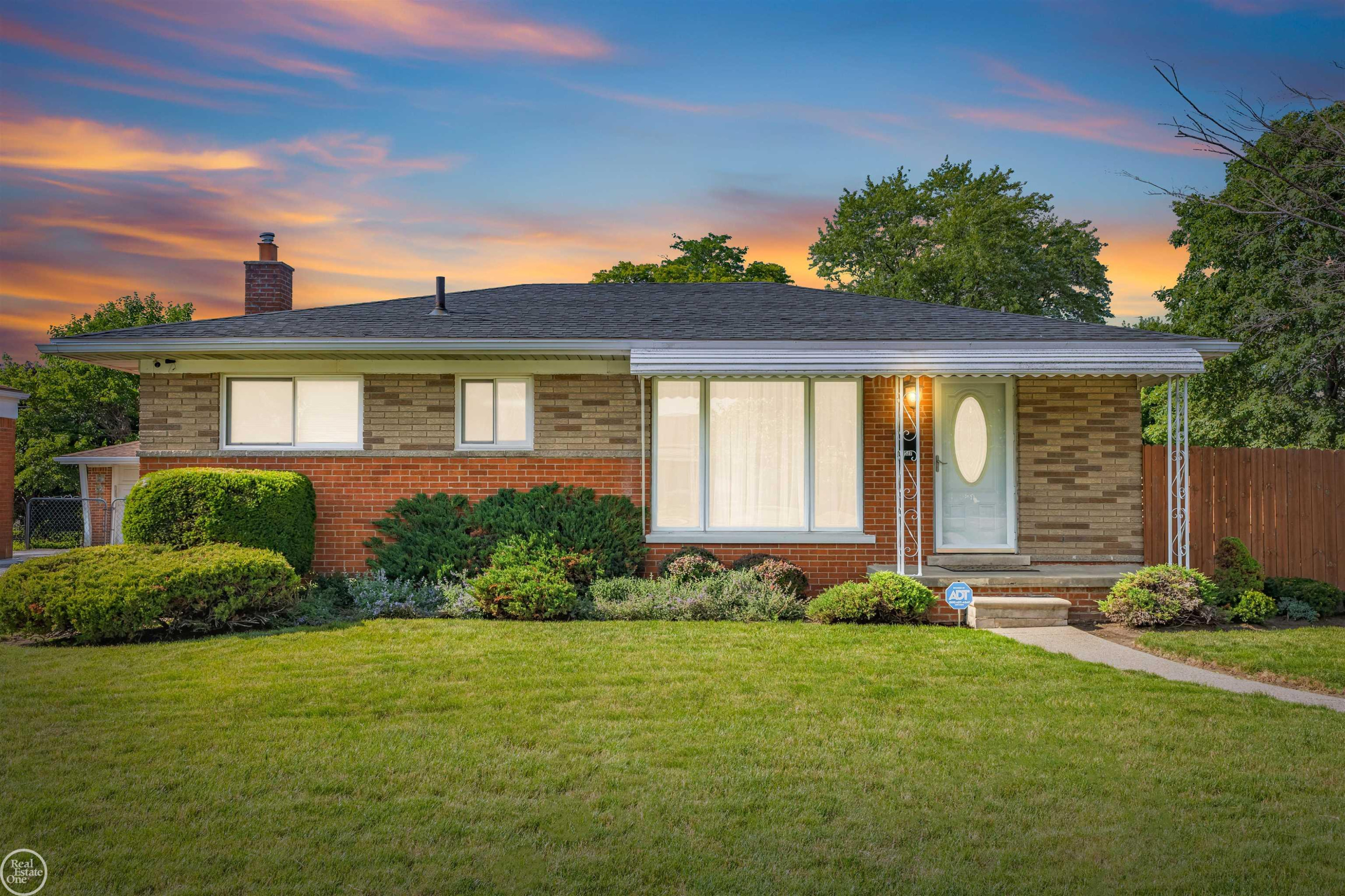 11927 Engleman Road, Warren, MI 48089