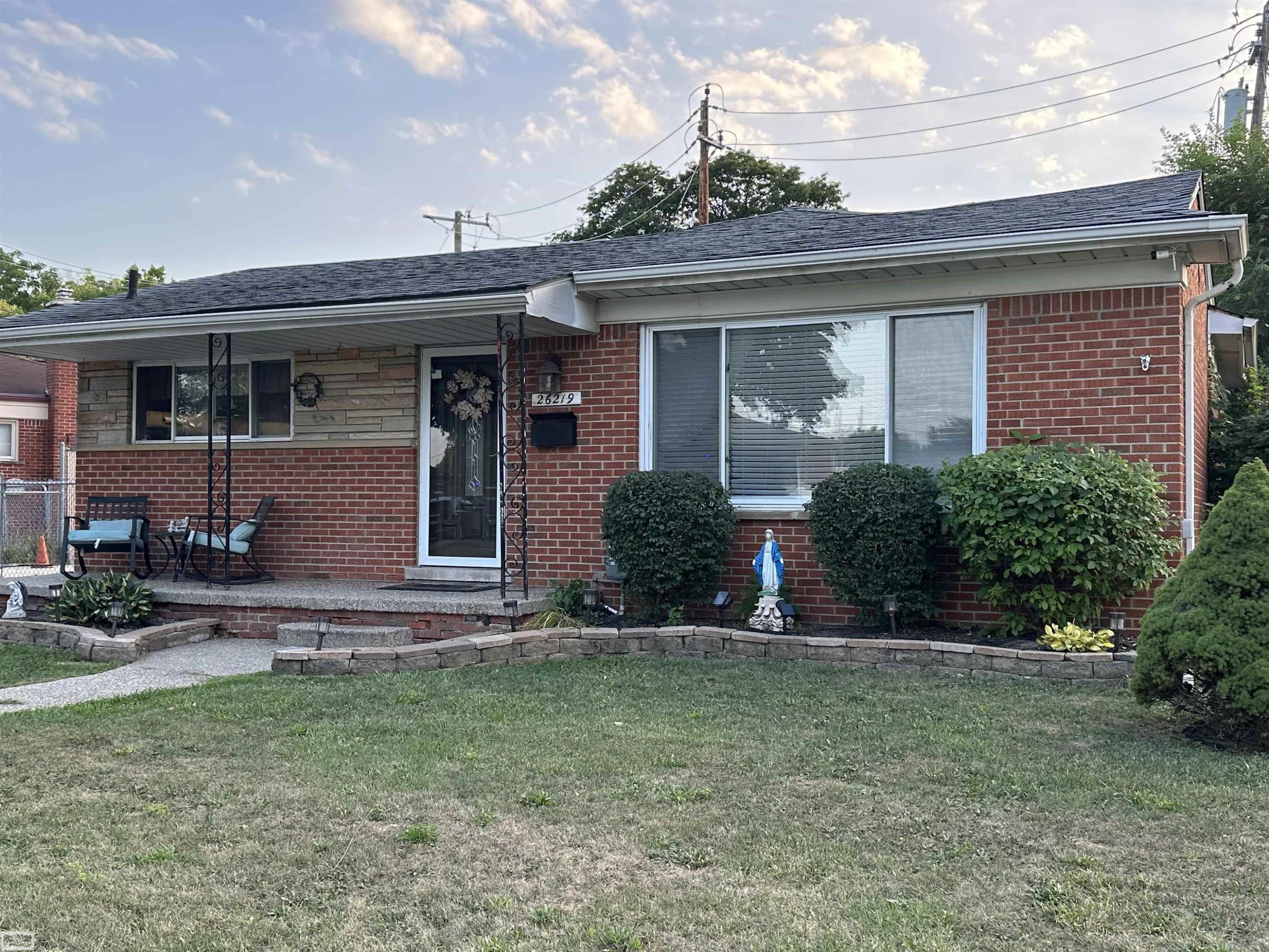 26219 VAN BUREN Road, Dearborn Heights, MI 48127
