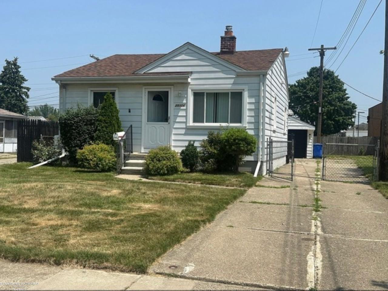 25106 Rosenbusch Boulevard, Warren, MI 48089