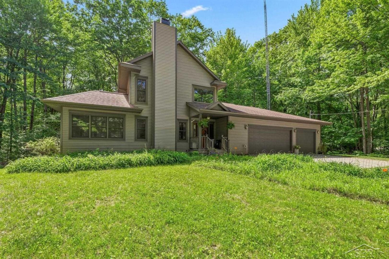 4455 N Ehlers Road, Midland, MI 48642