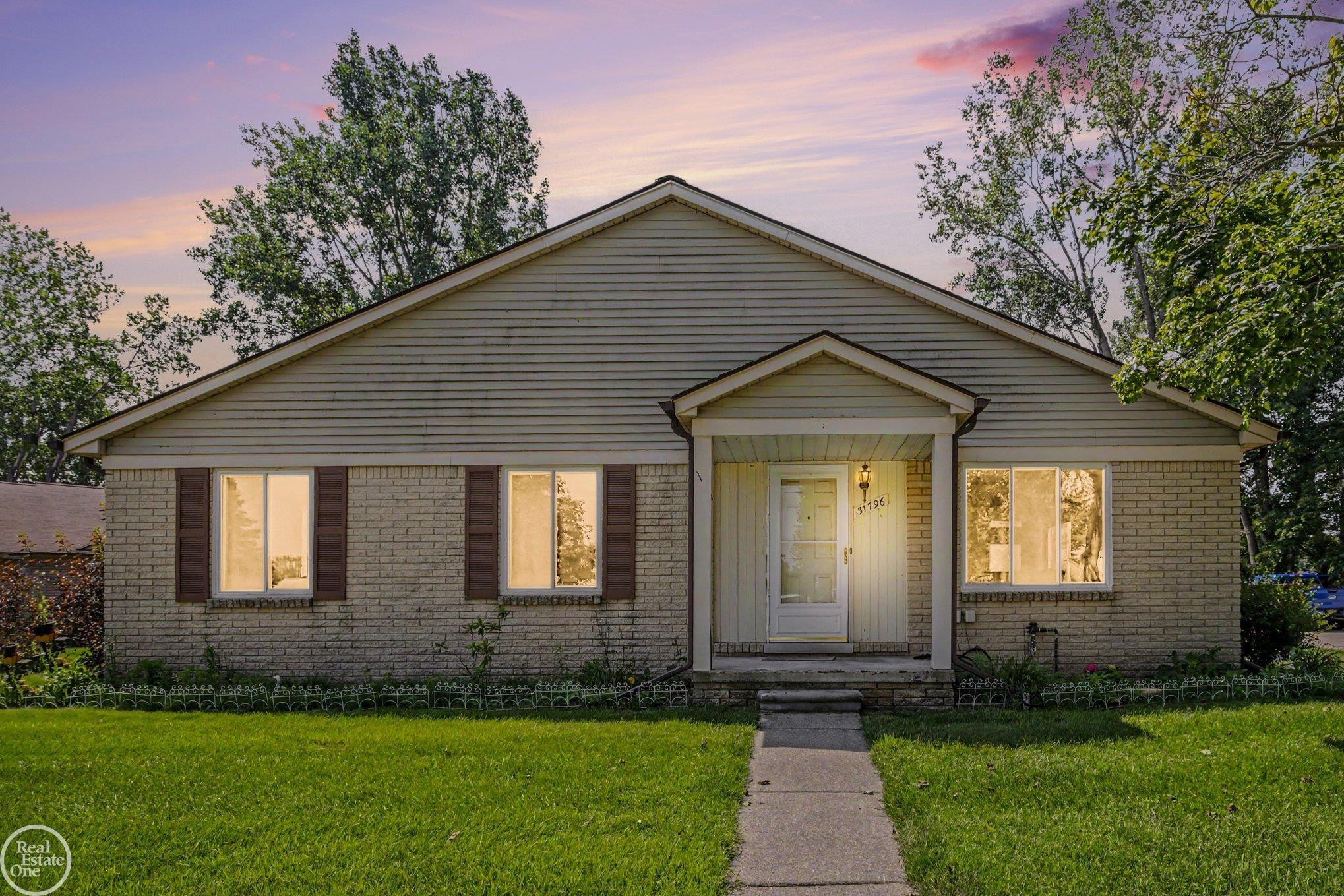 31796 Breezeway Drive, 25, New Baltimore, MI 48047
