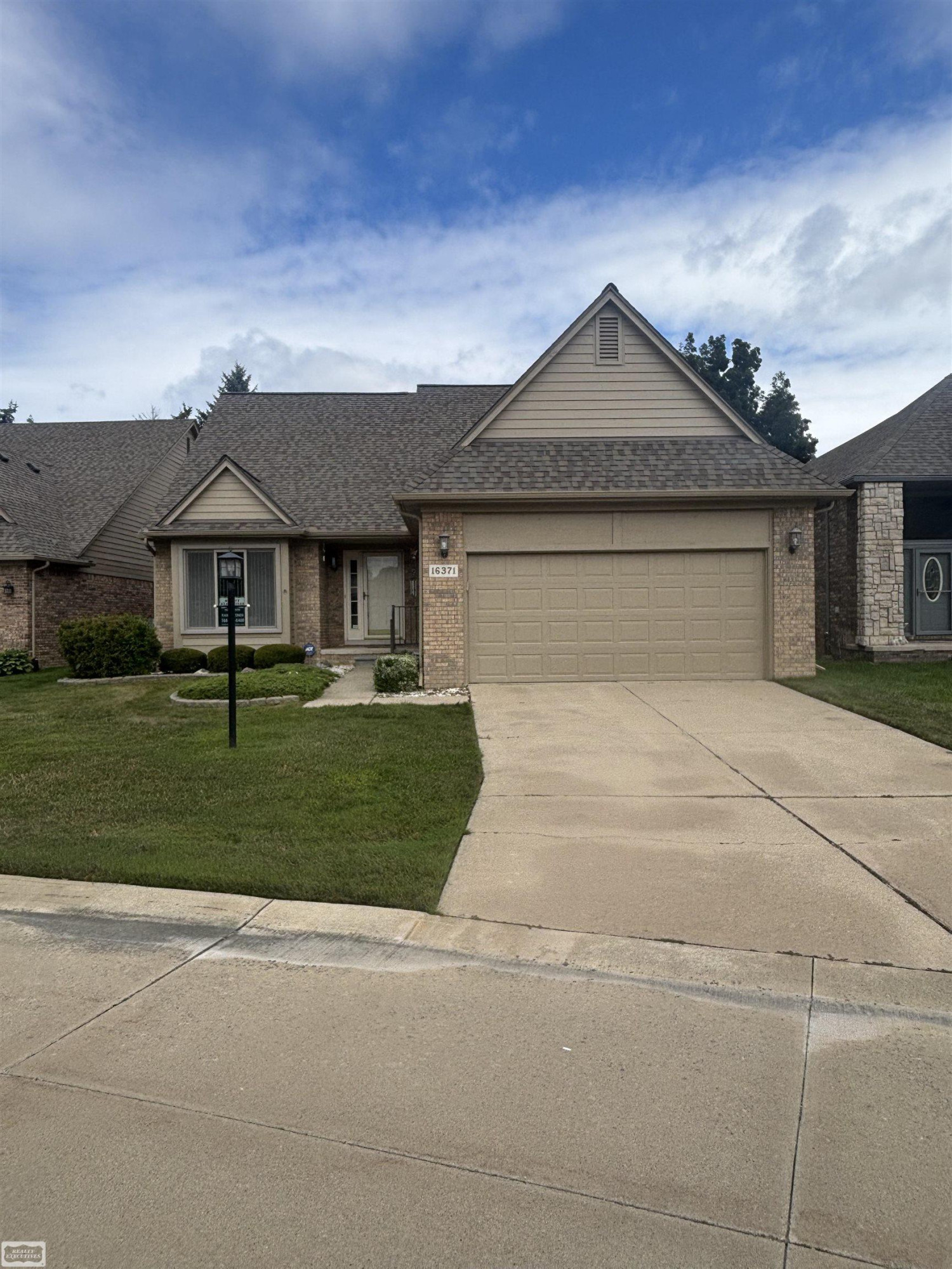 16371 Paint Creek Circle, Macomb, MI 48042