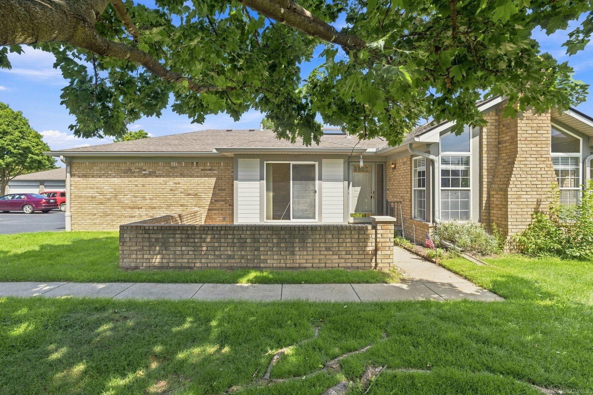 48490 Piedmont Court, Shelby Twp, MI 48315