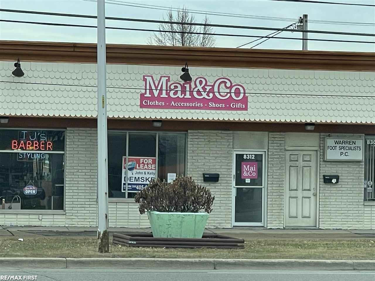 8312 12 MILE Road, Warren, MI 48093