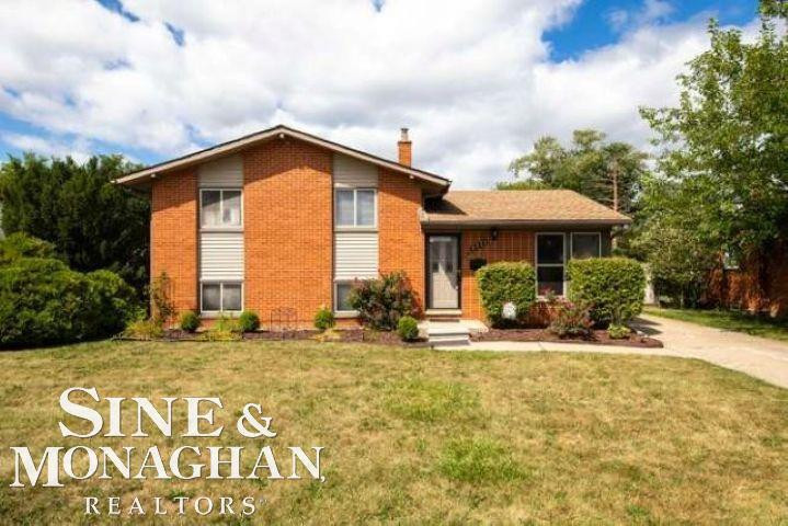 2331 Parliament Drive, Sterling Heights, MI 48310