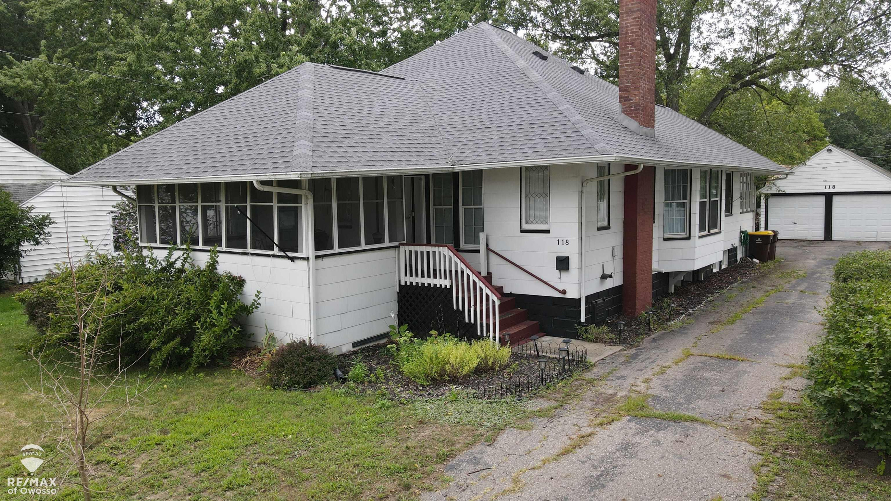 118 Commercial Street, Chesaning, MI 48616