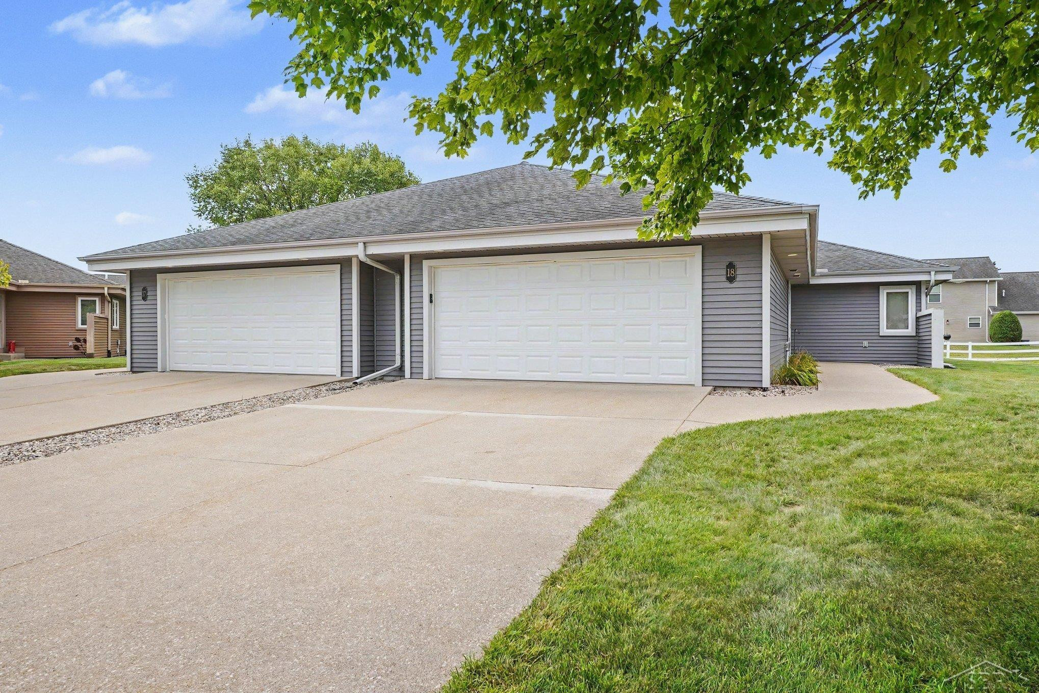 18 Sanctuary Way, Freeland, MI 48623