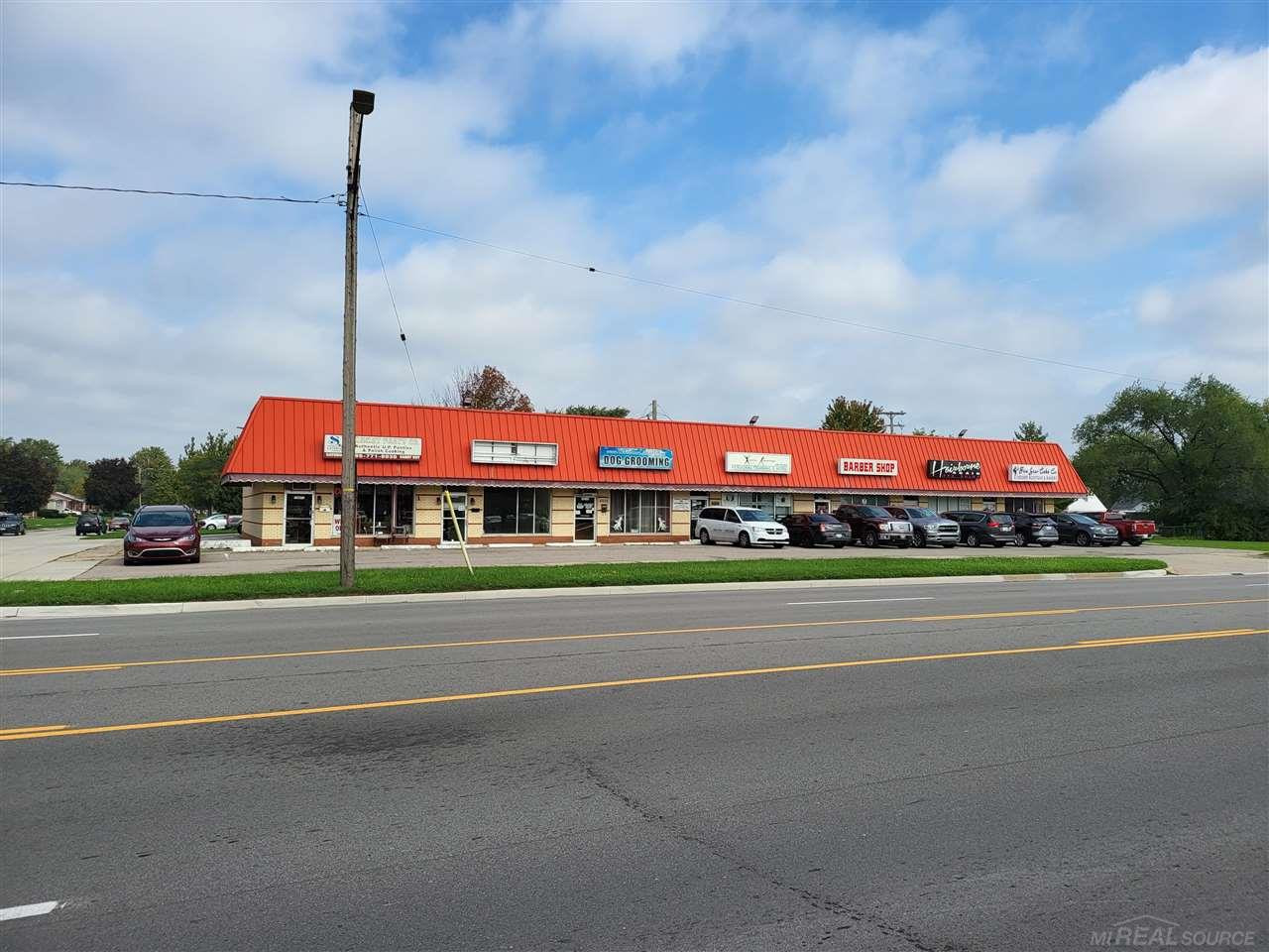 19403 10 mile Road, Roseville, MI 48066