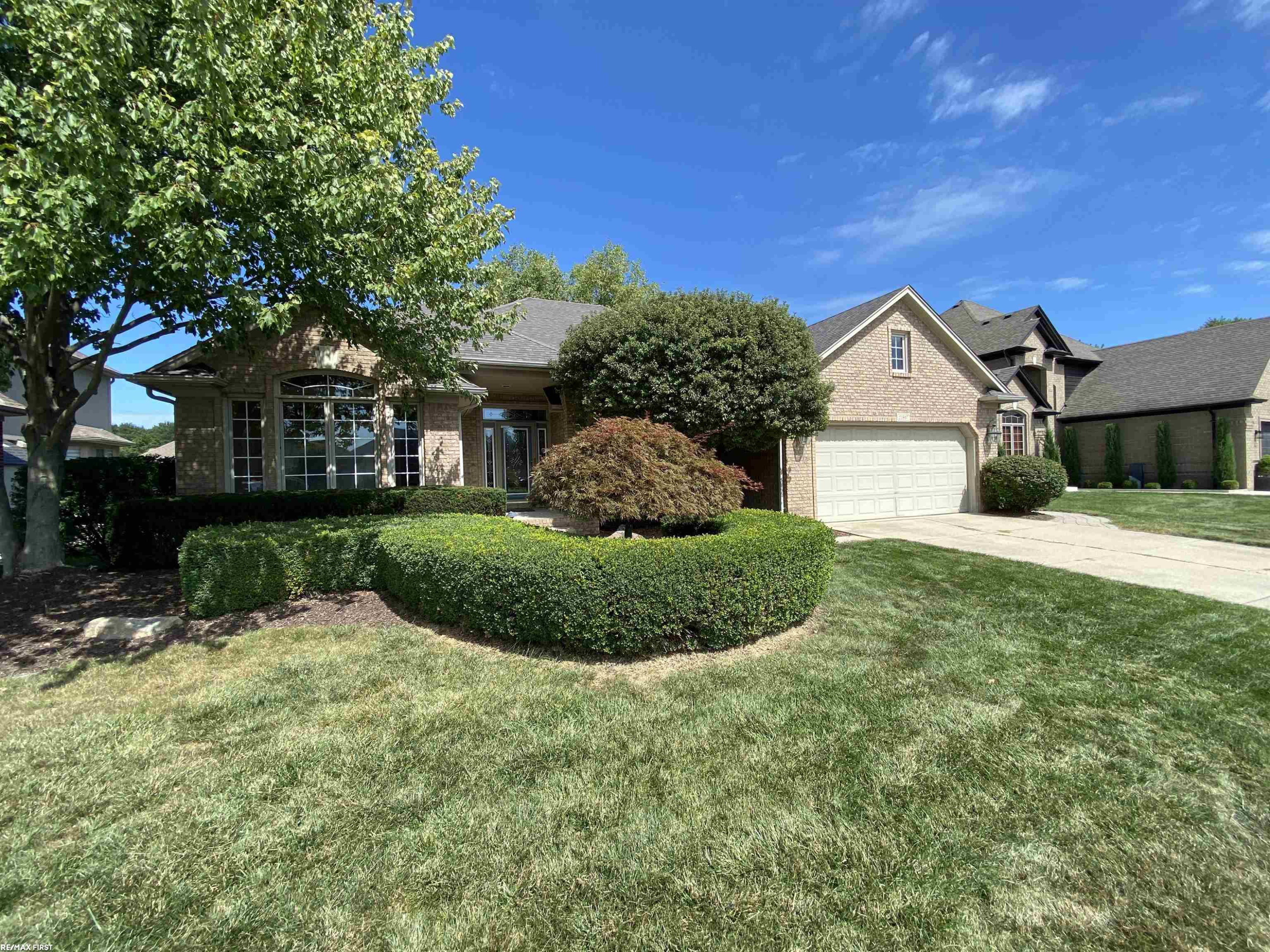 21597 Pinnacle Court, Macomb, MI 48042
