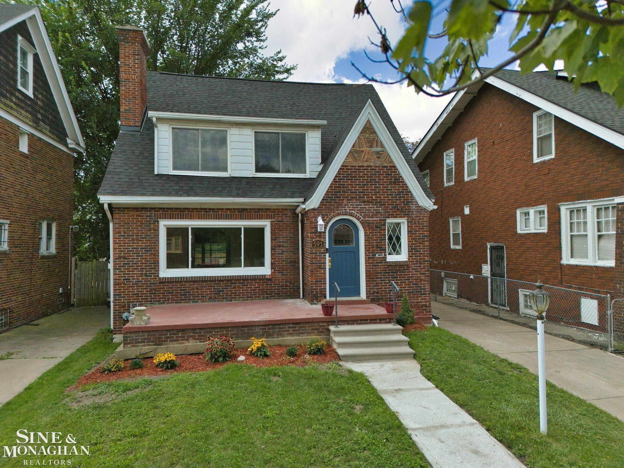 591 Chalmers Street, Detroit, MI 48215