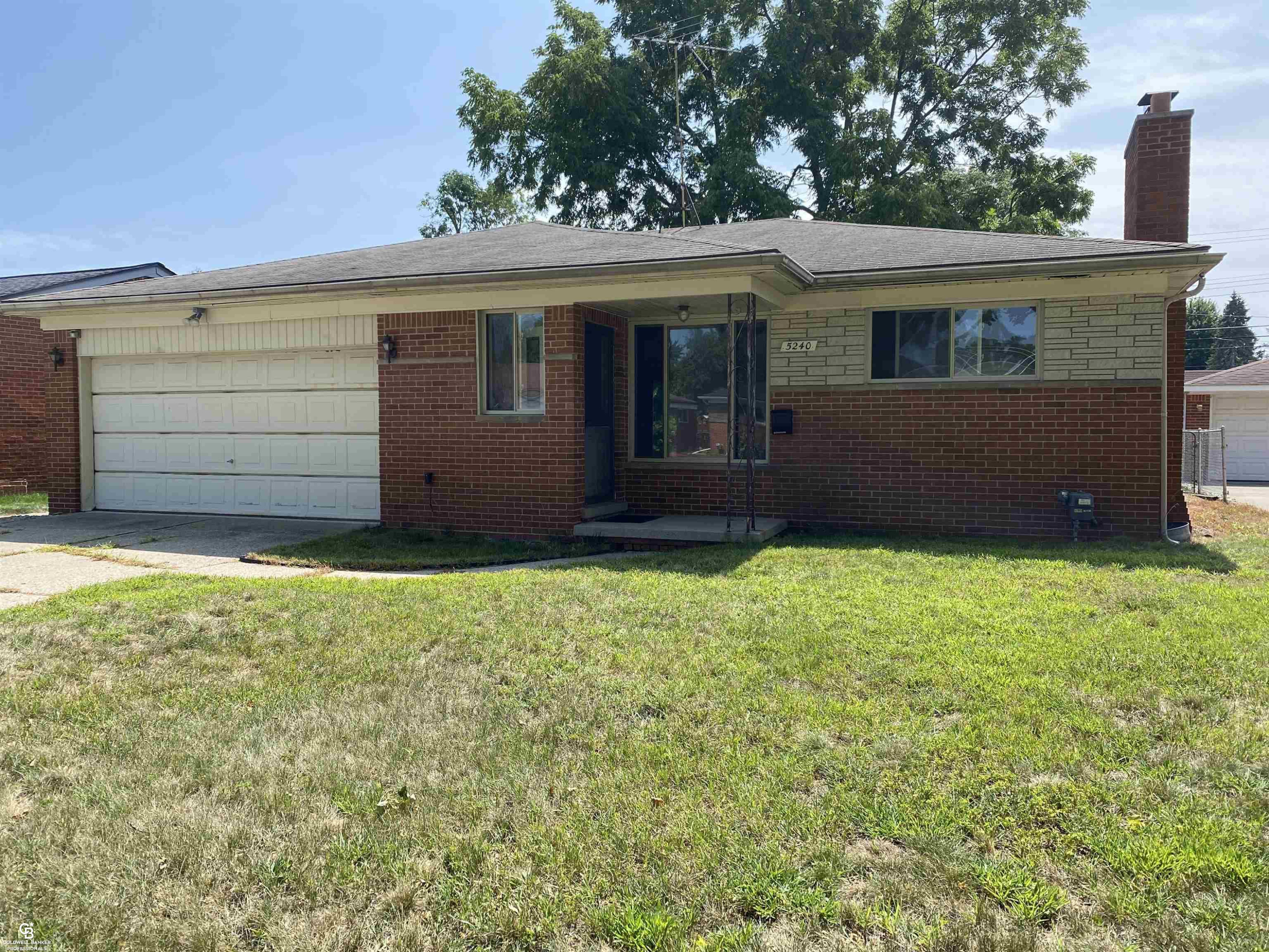 5240 Gerald St Street, Warren, MI 48092