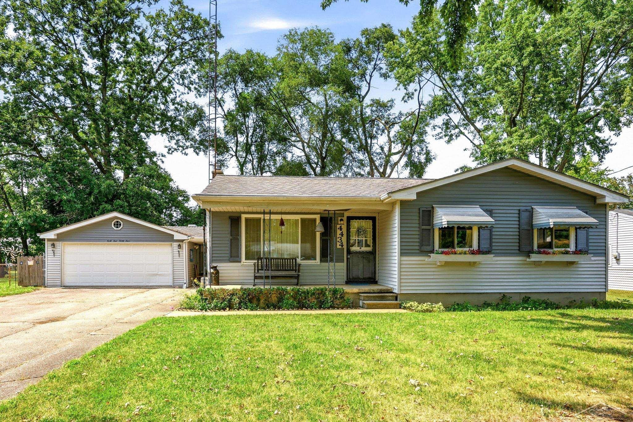 4434 Ashlawn Drive, Flint, MI 48507