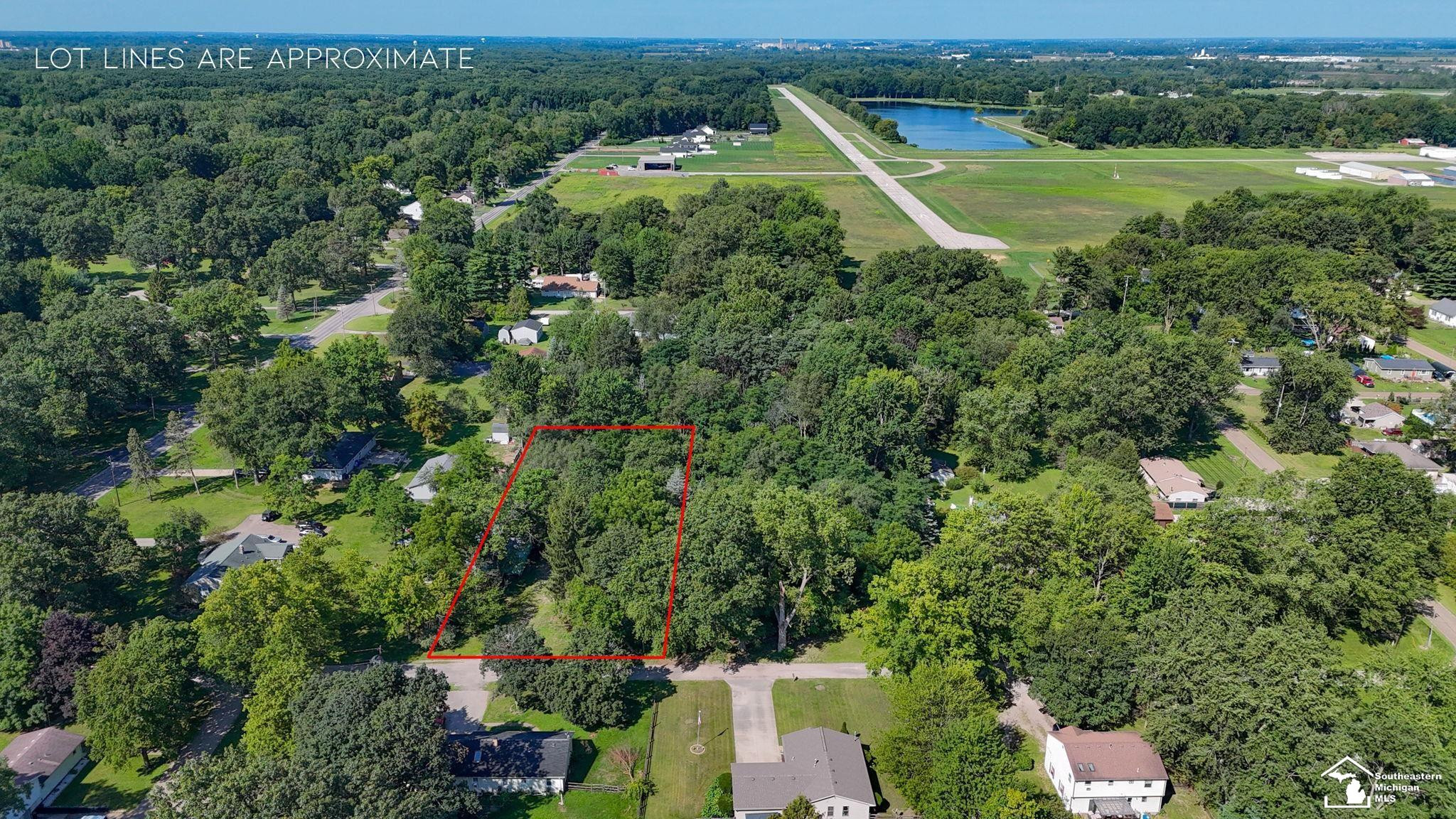 6767 Julia Drive, Lambertville, MI 48144