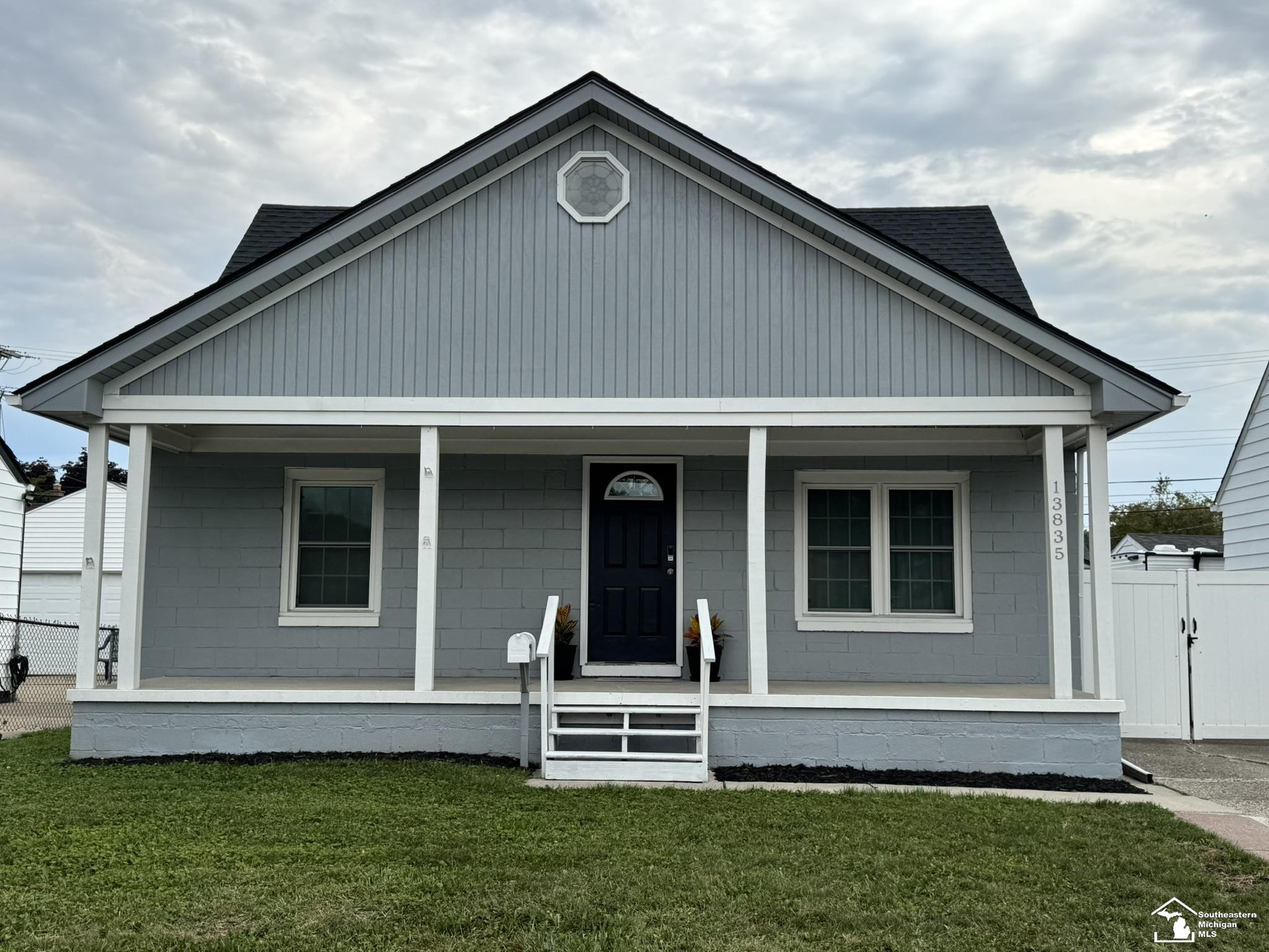 13835 Helen Street, Southgate, MI 48195