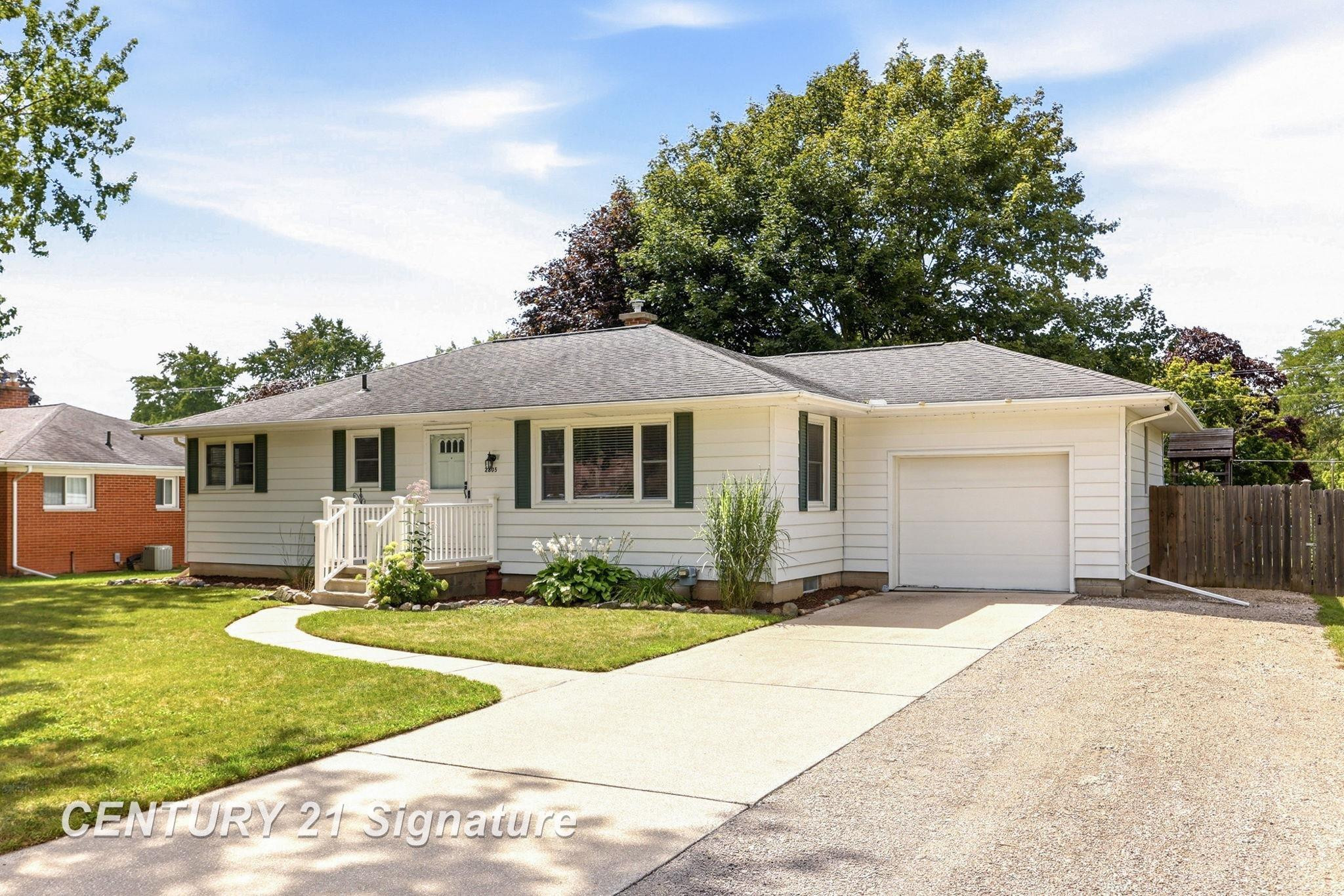 2805 Courtland Place, Saginaw, MI 48603