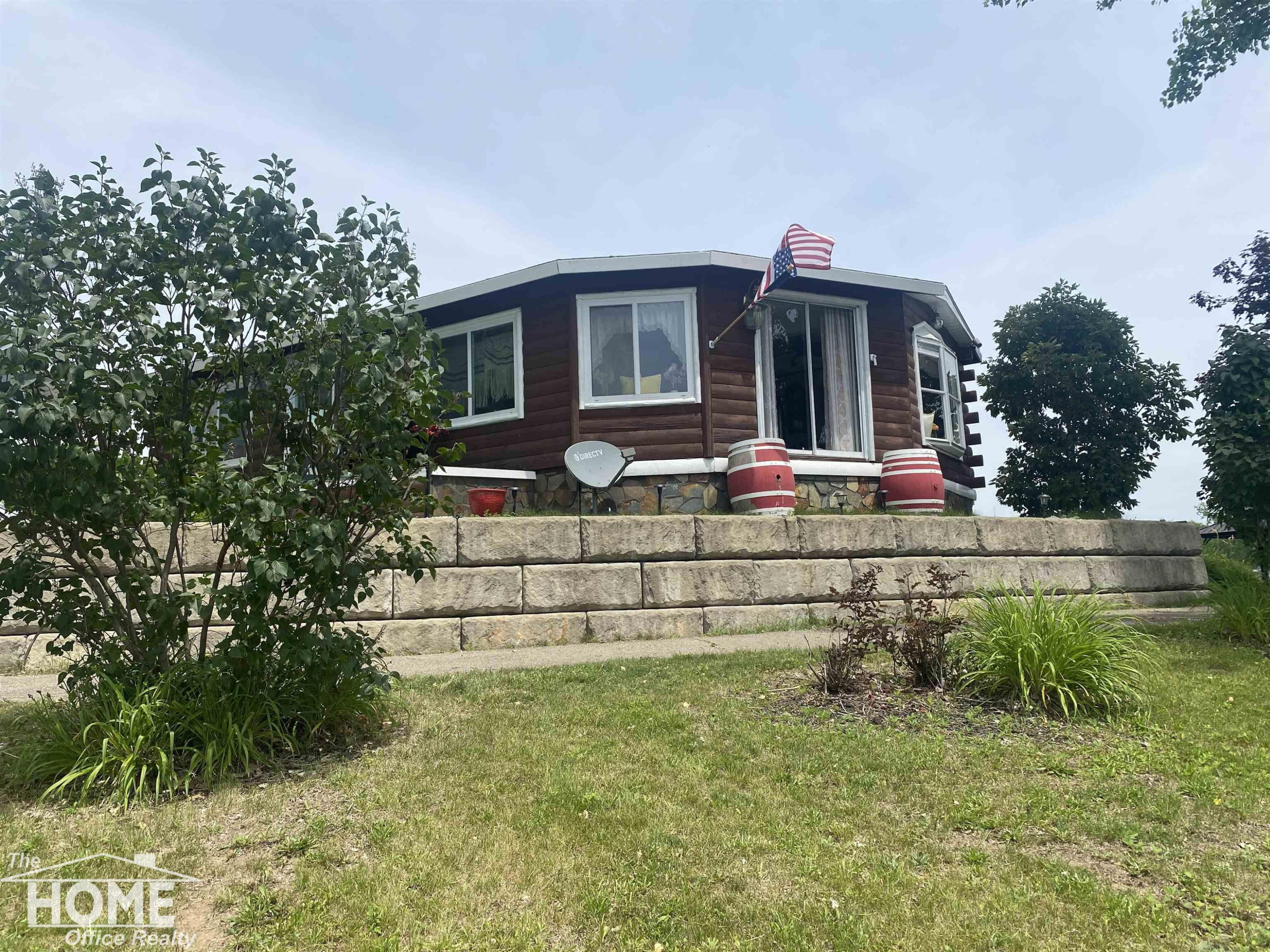 10001 Goodall Road, Durand, MI 48429