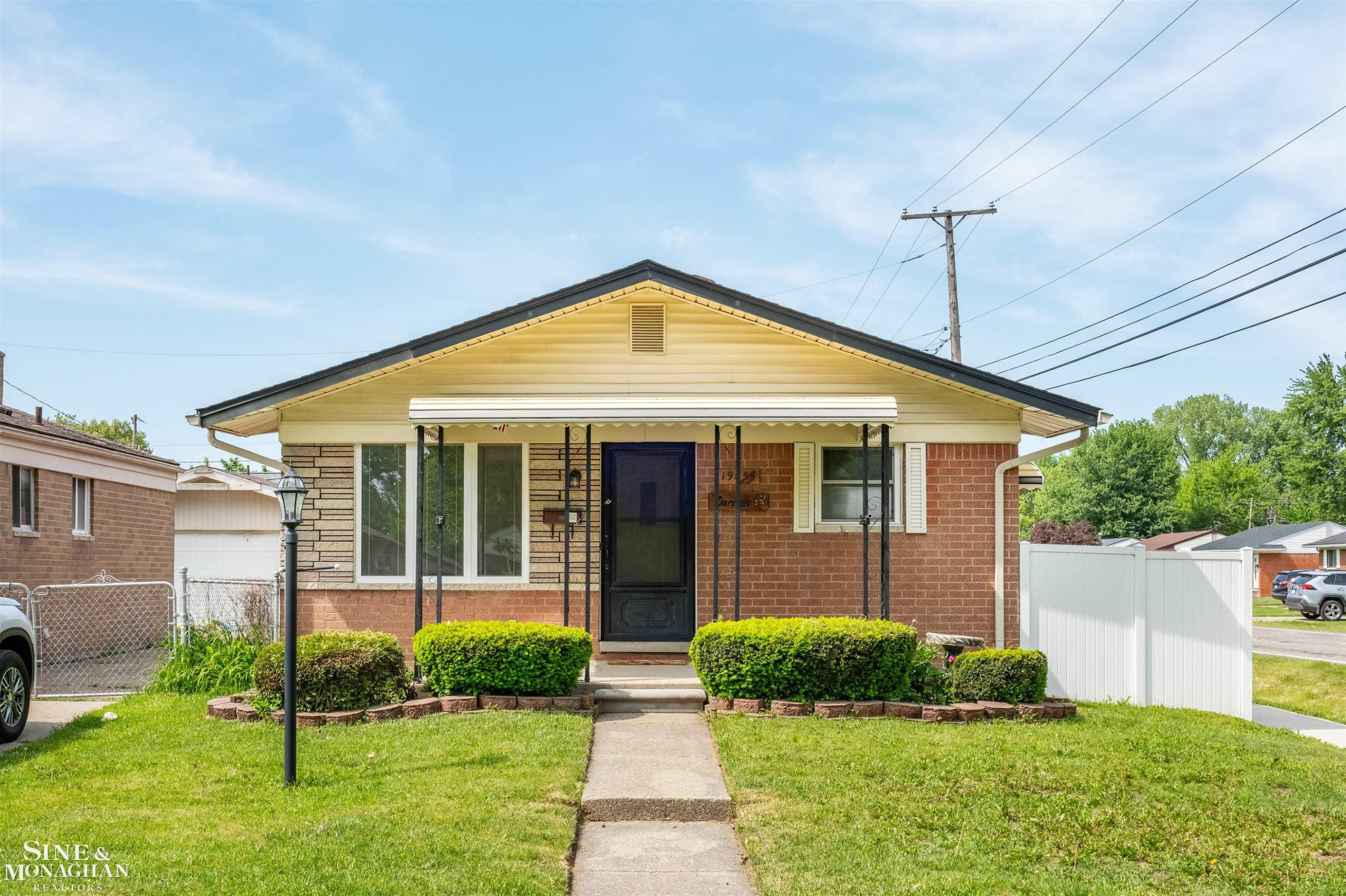 19655 Opal Street, Clinton Twp, MI 48035