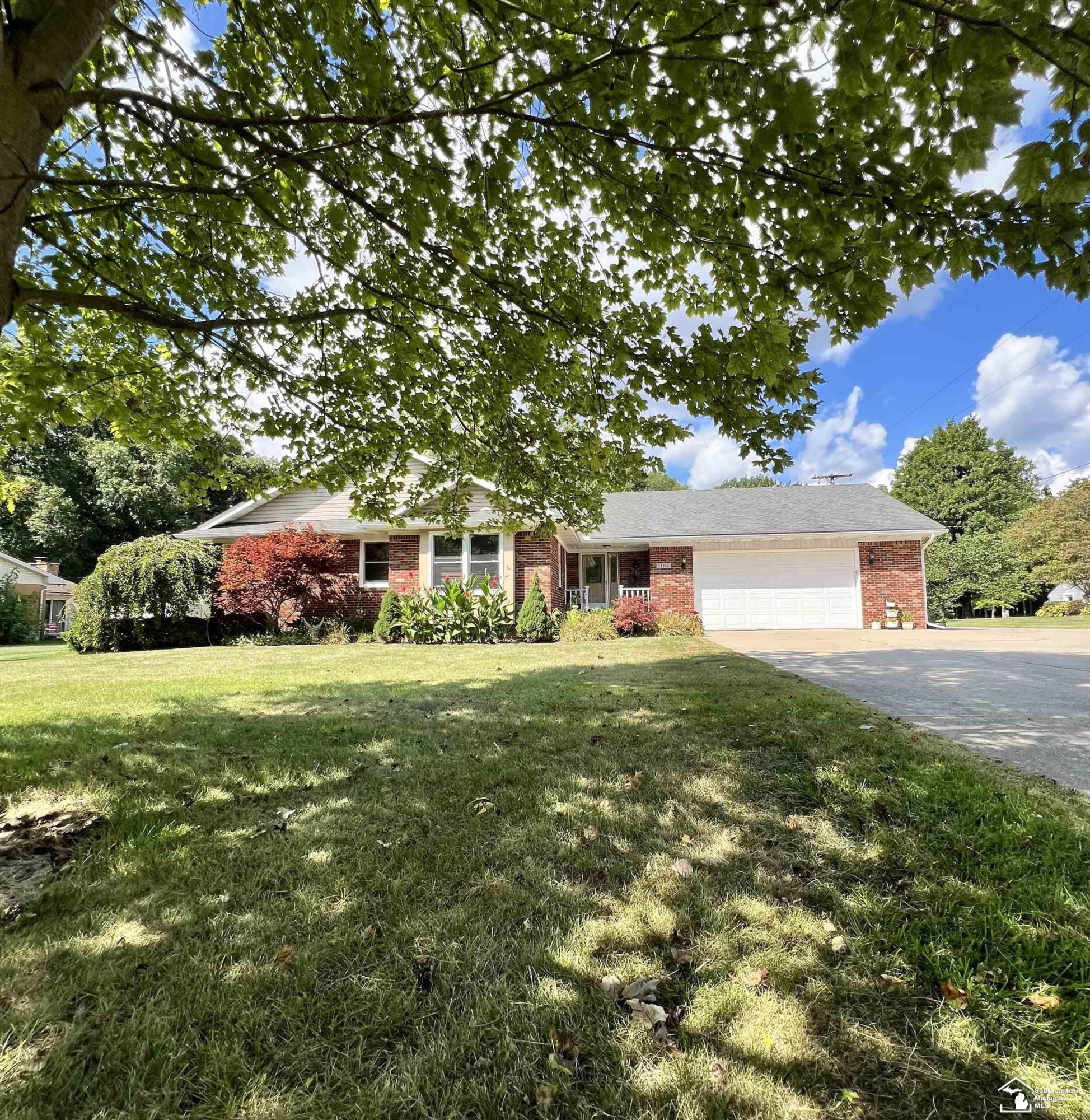 38850 Barth Street, Romulus, MI 48174