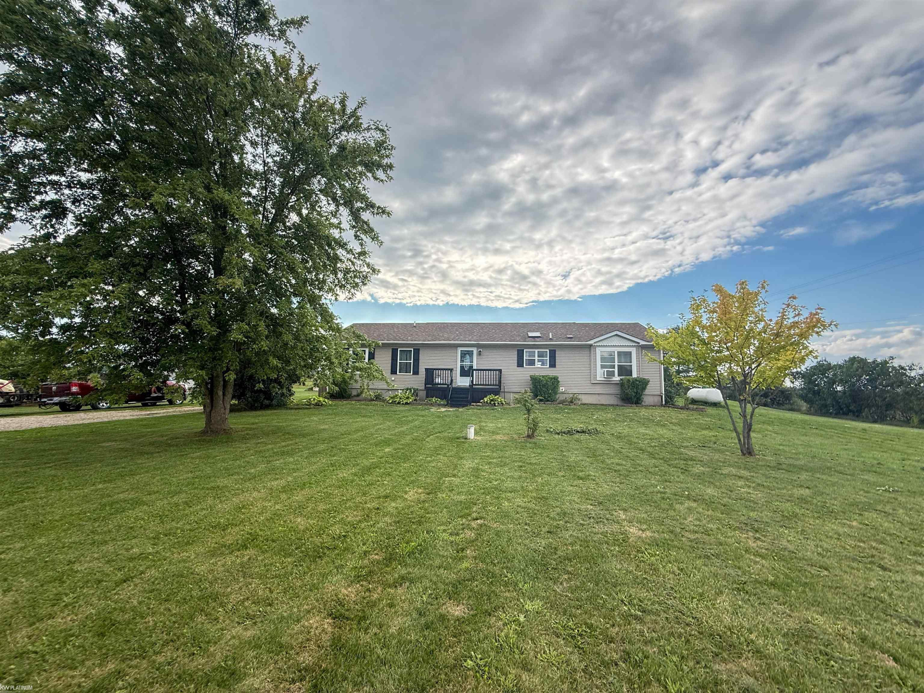 5018 S Vernon Road, Durand, MI 48429