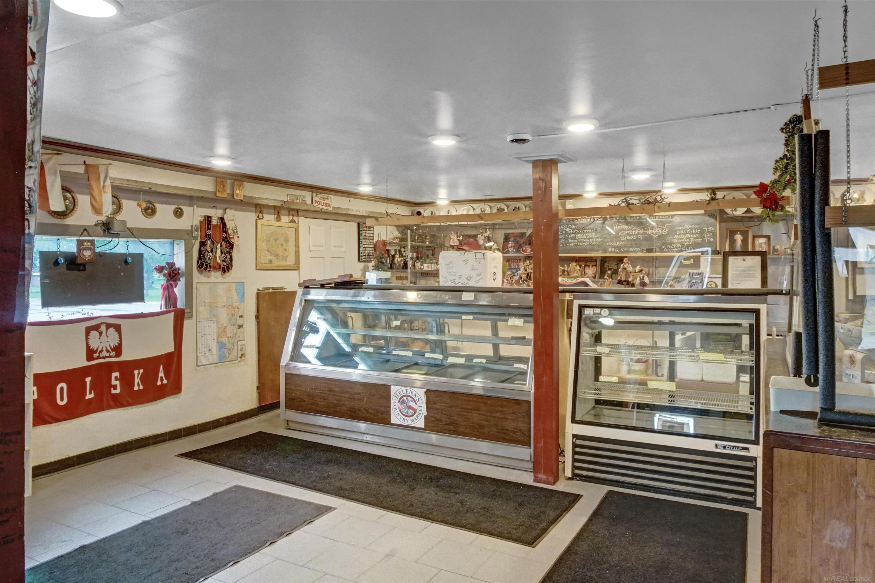 6005 Marine City Highway - Photo 2