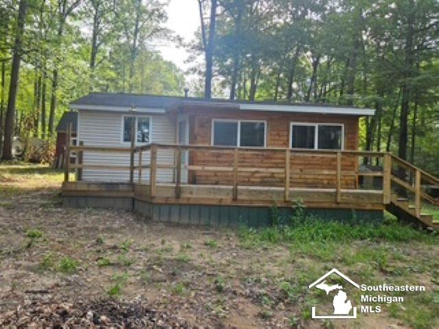5374 Ferndale Drive, Harrison, MI 48625
