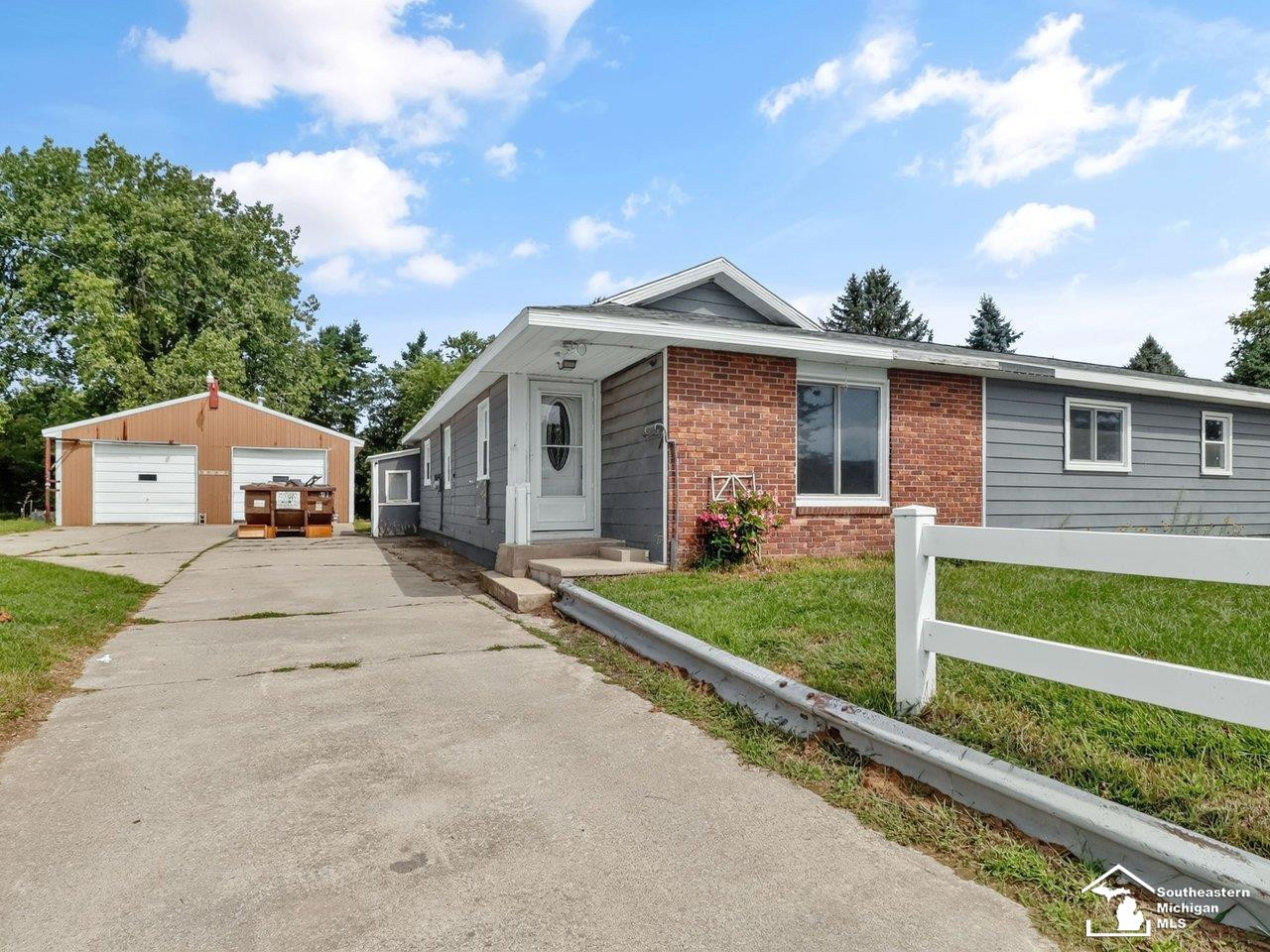 17800 Lulu Road, Petersburg, MI 49270