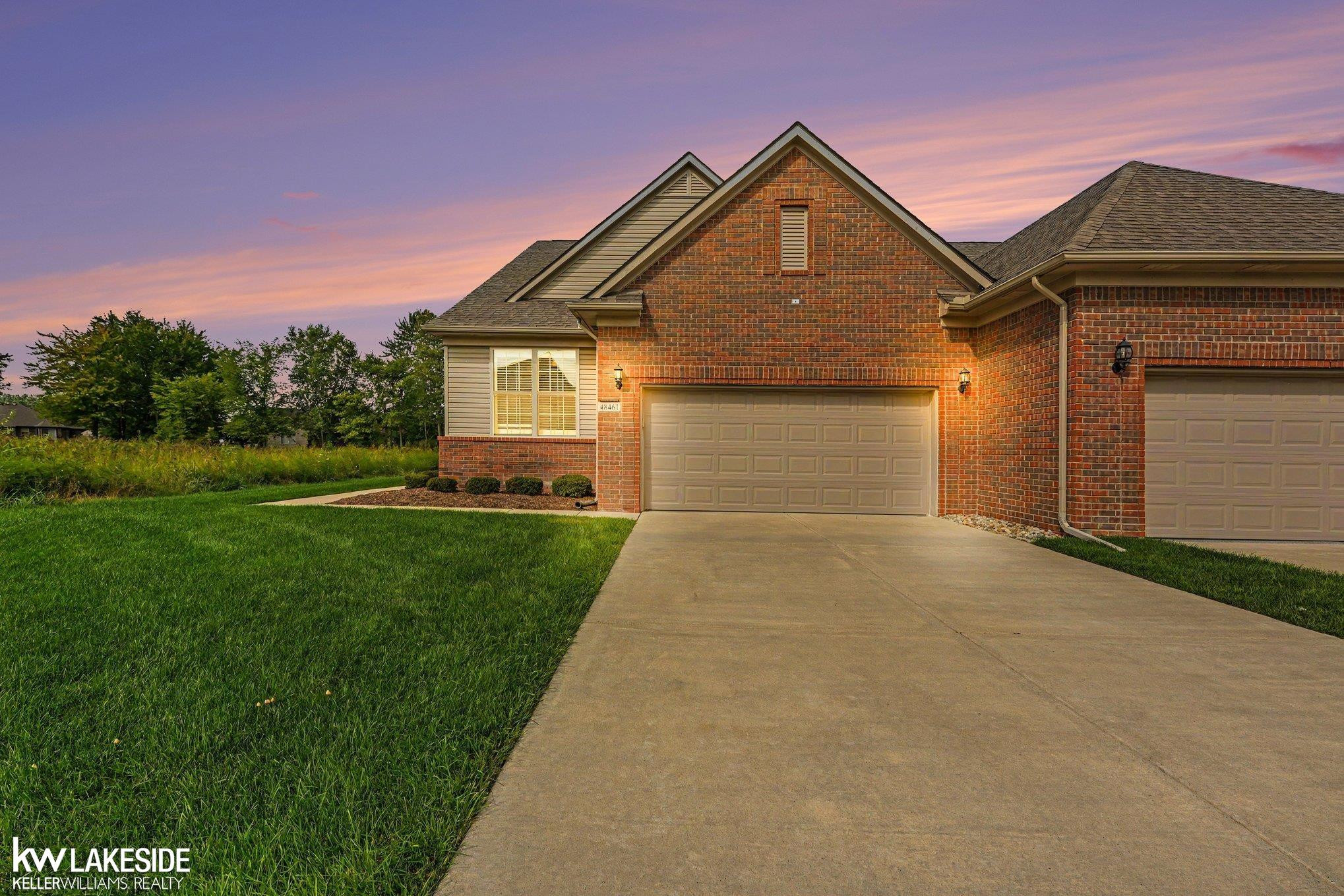 48461 Birmingham Drive, Chesterfield, MI 48047