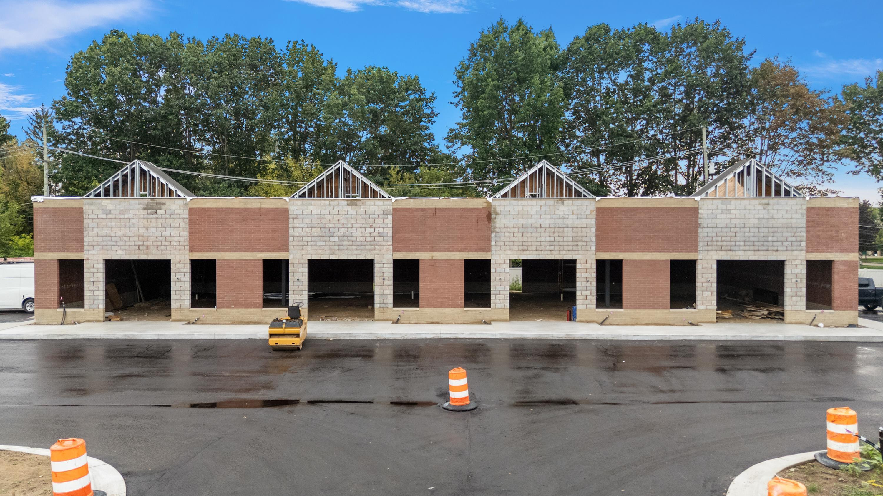16990-16998 25 Mile Road, Macomb, MI 48042