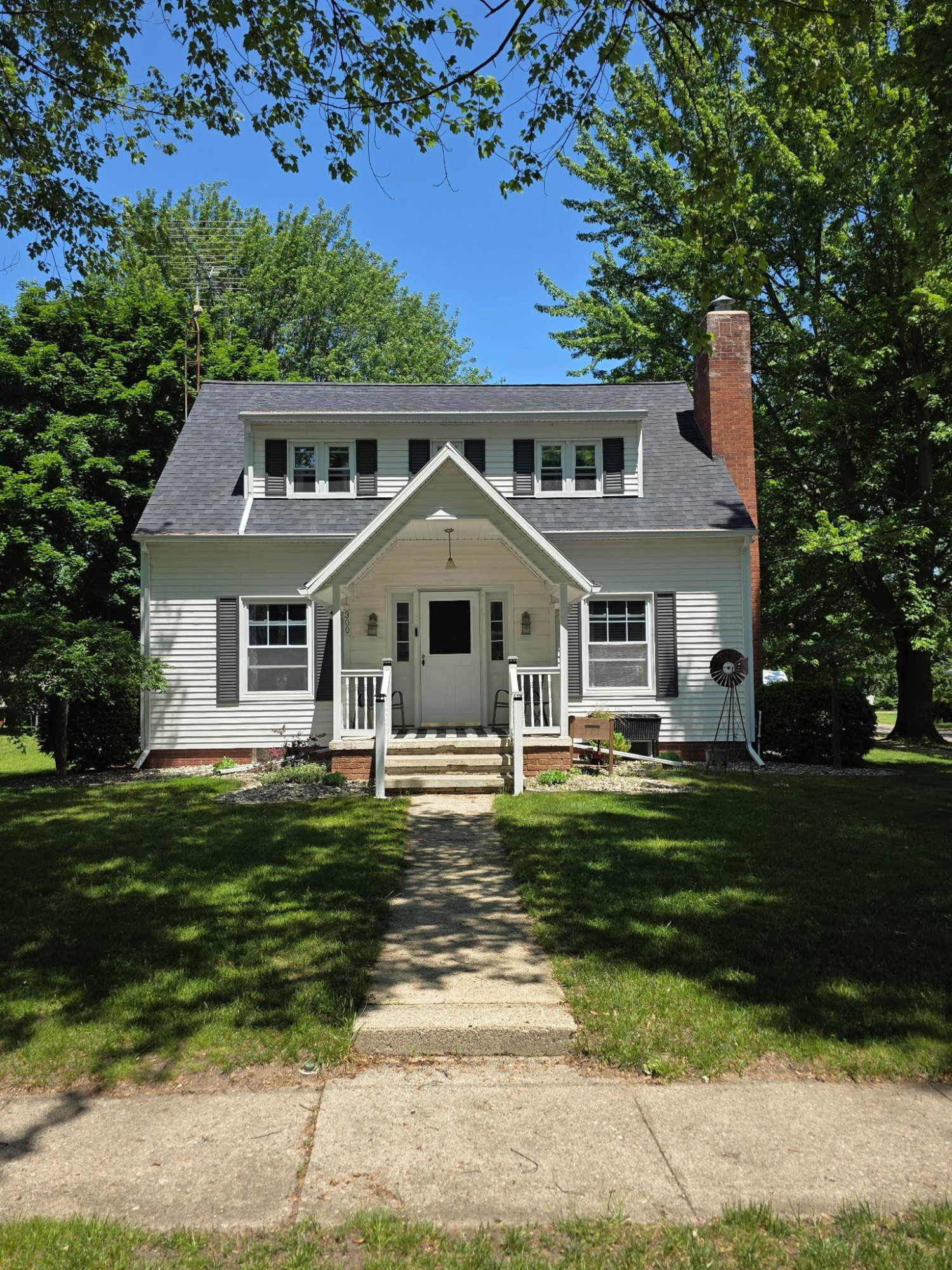 300 Brady Street, Chesaning, MI 48616