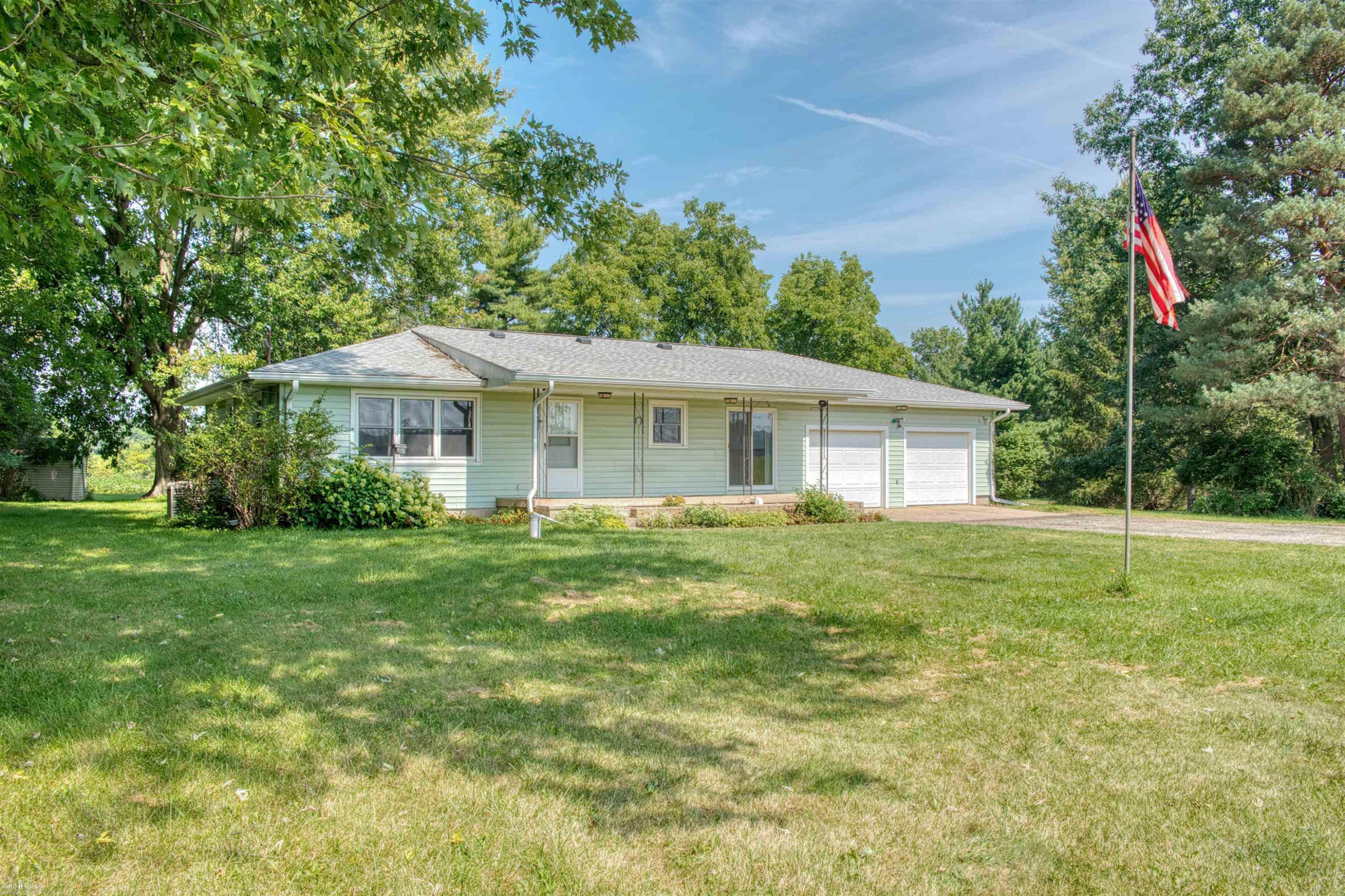 2470 Lyons Road, Owosso, MI 48867