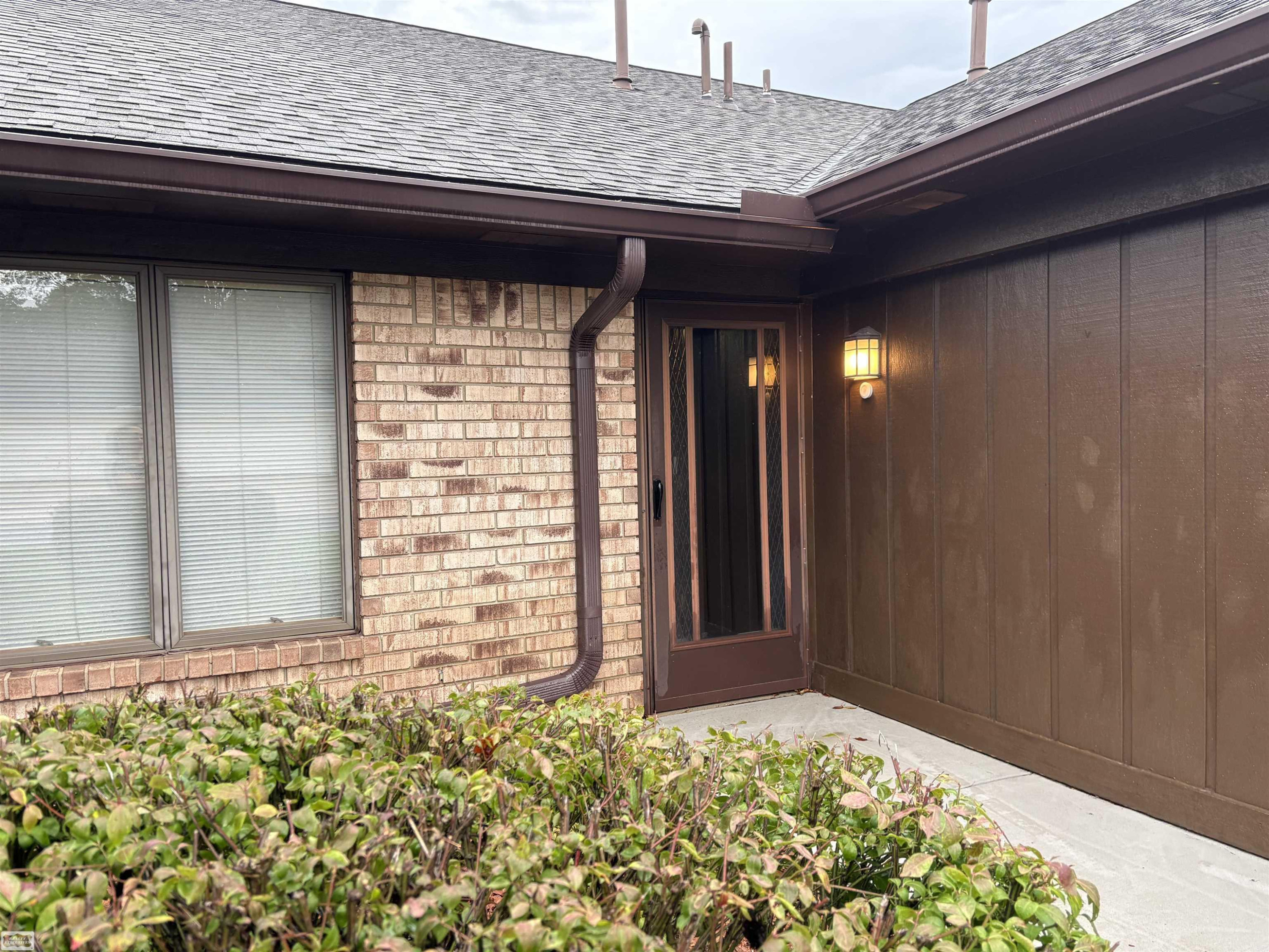 20349 Palm Meadow Dr Drive, Clinton Twp, MI 48036