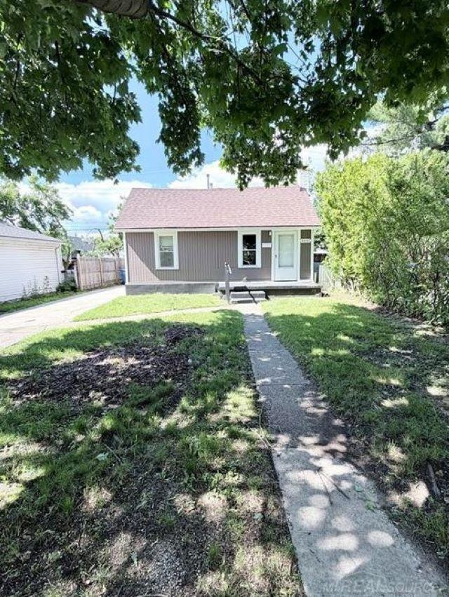 8661 Dodge Avenue, Warren, MI 48089