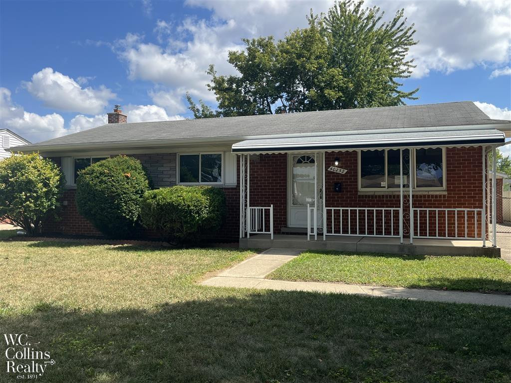 40252 Hamilton Drive, Sterling Heights, MI 48313