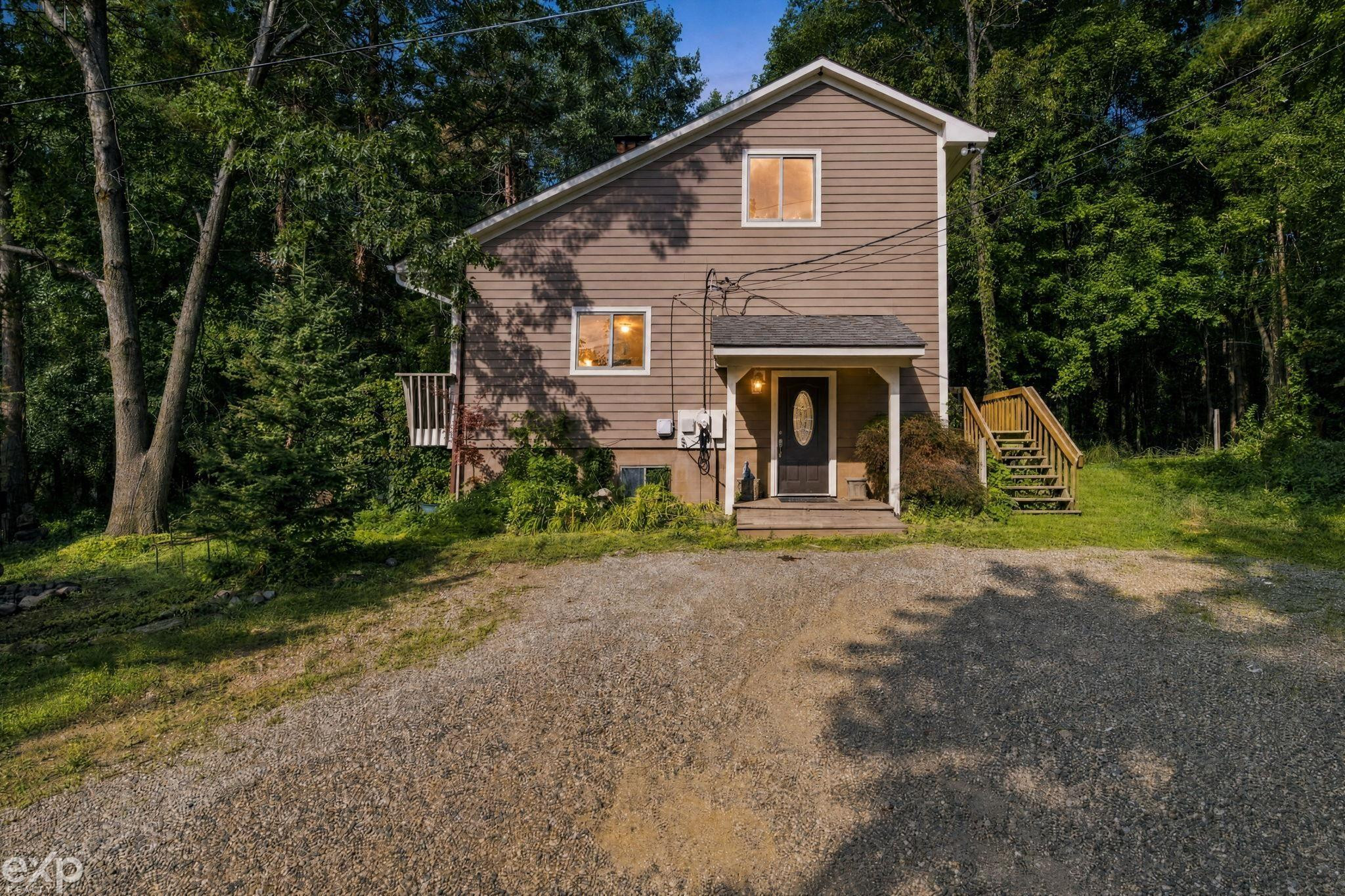 535 Goldengate Street, Lake Orion, MI 48362