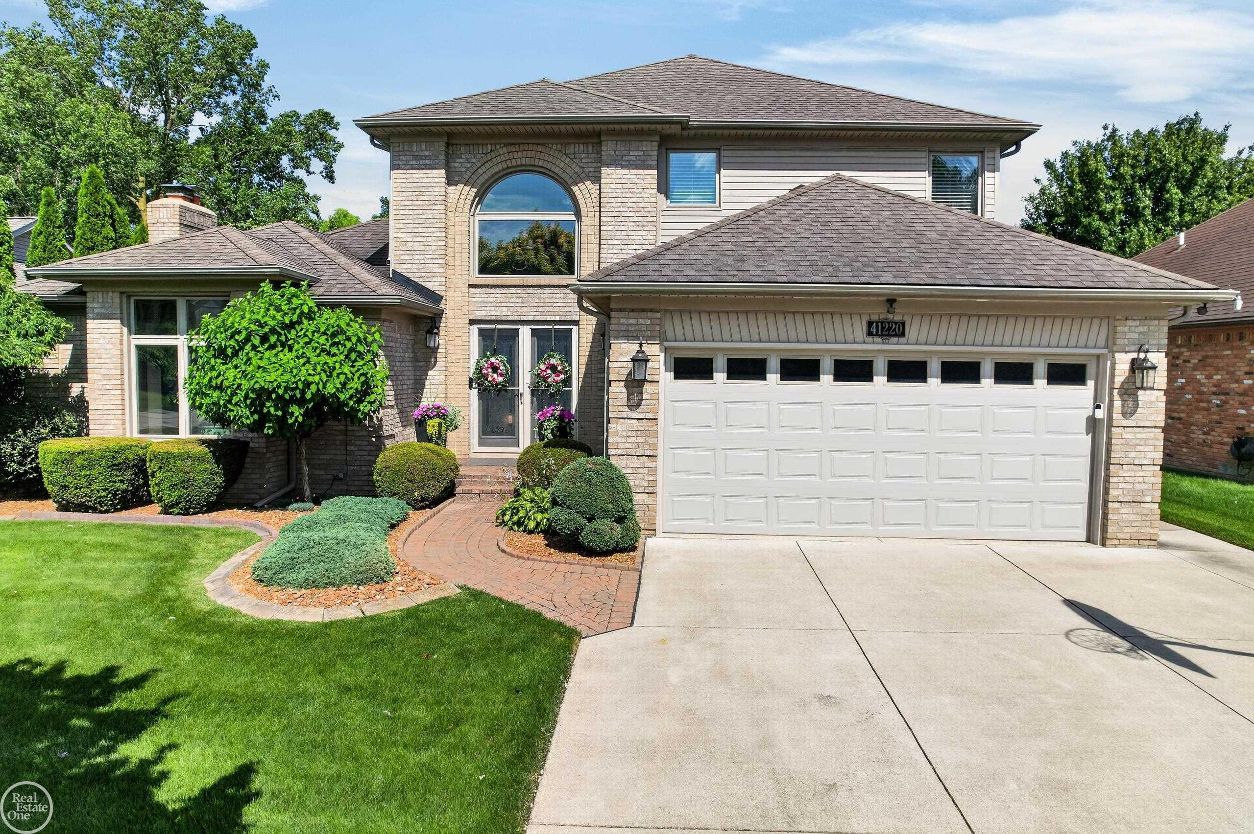 41220 Scarborough Court, Clinton Twp, MI 48038
