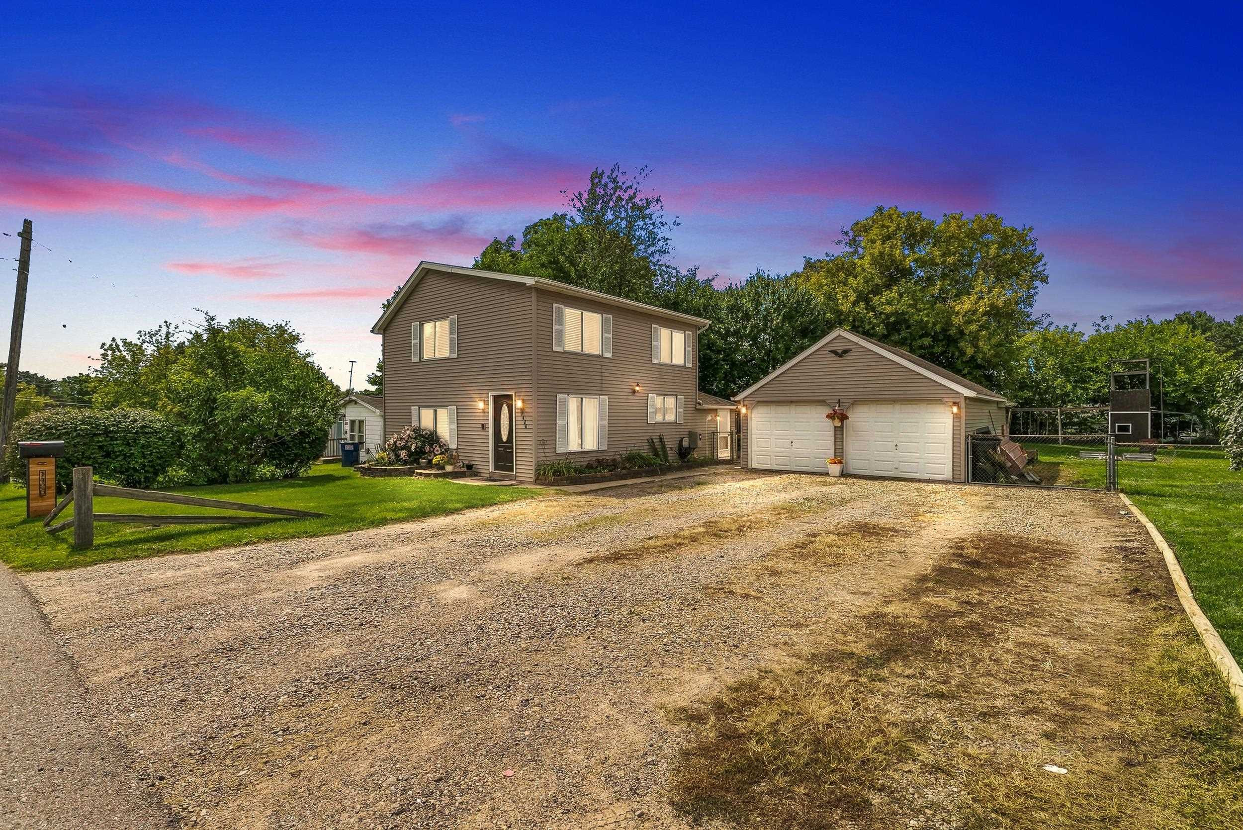 1426 S Pearce Street, Owosso, MI 48867