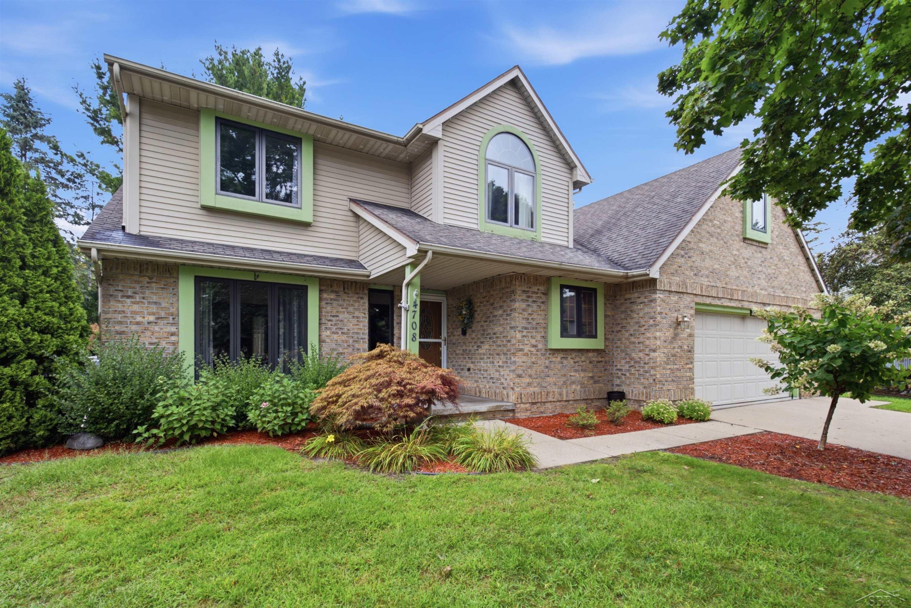 4708 N Trail Wood Circle, Midland, MI 48642