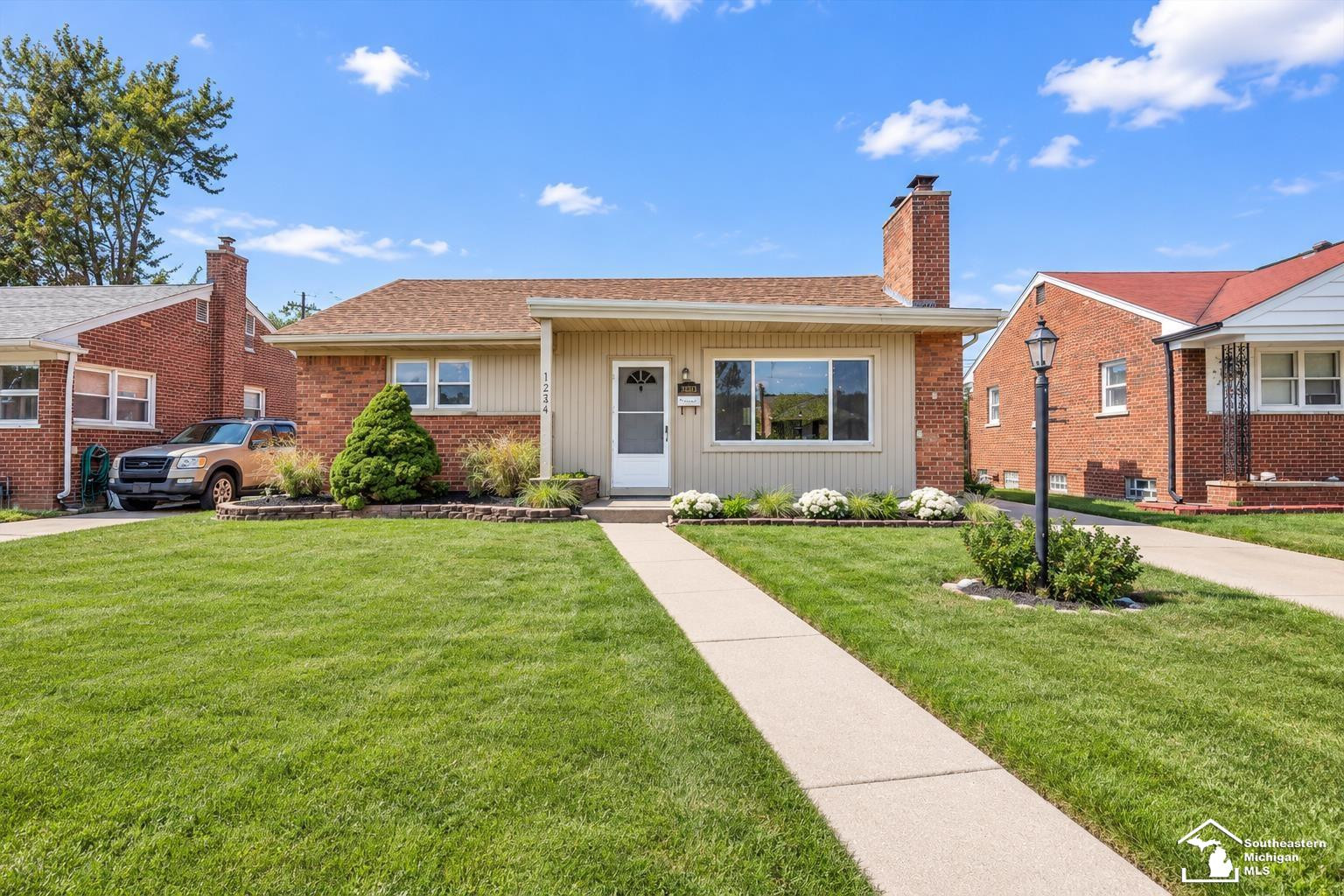 1234 Linden Street, Dearborn, MI 48124